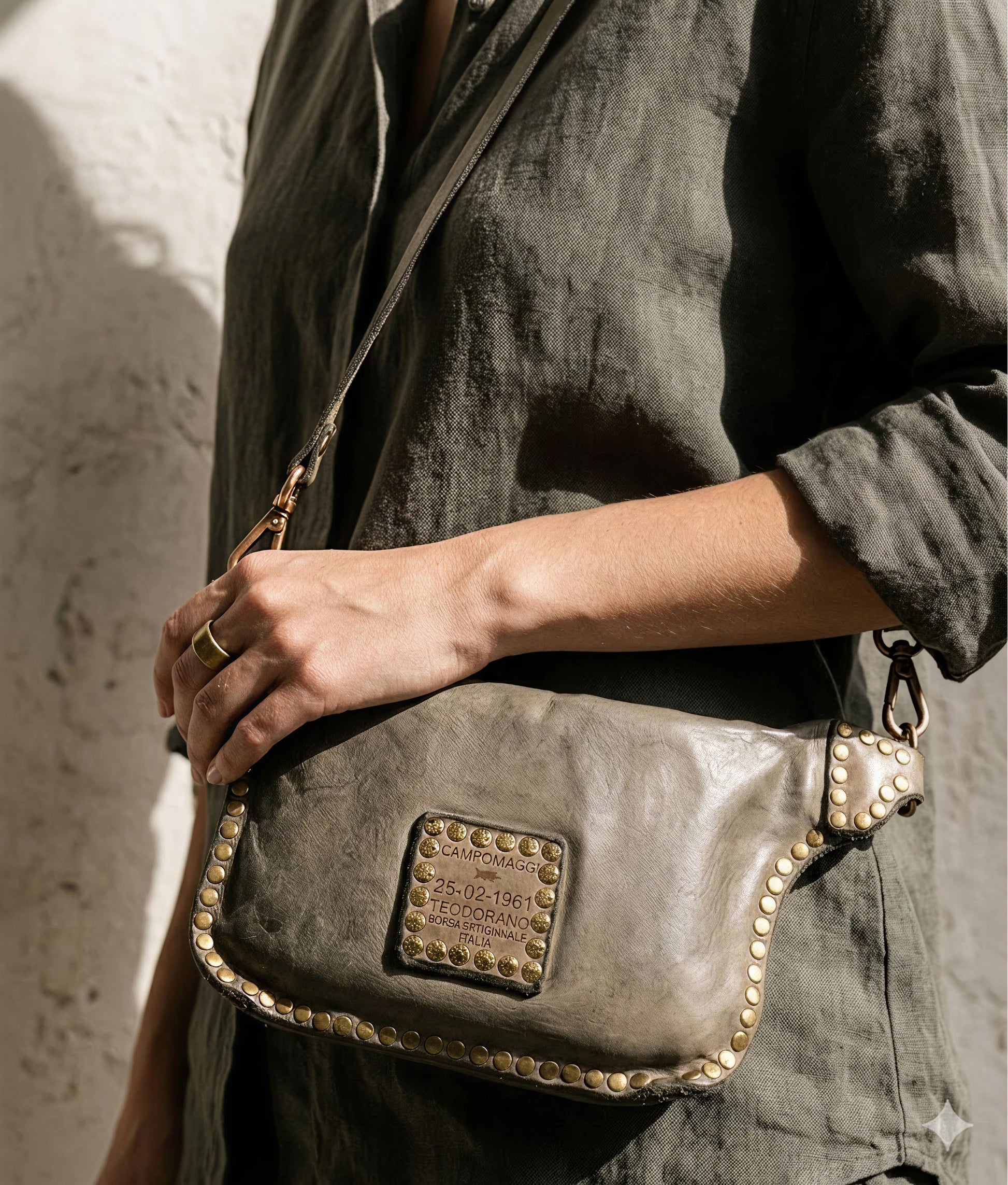 Lina Studs Waist Bag In Ice