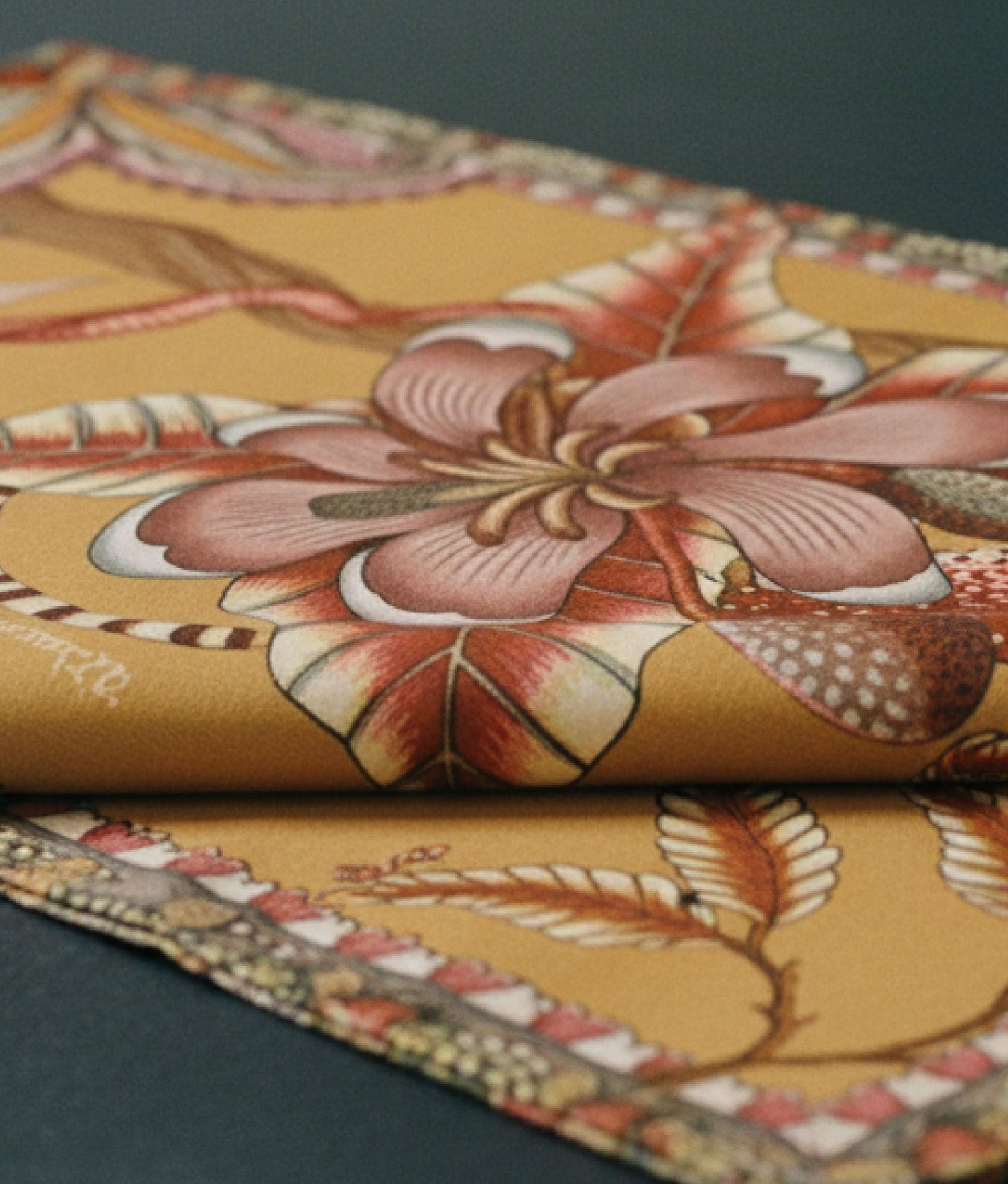 Pangolin Park Flame Table Runner