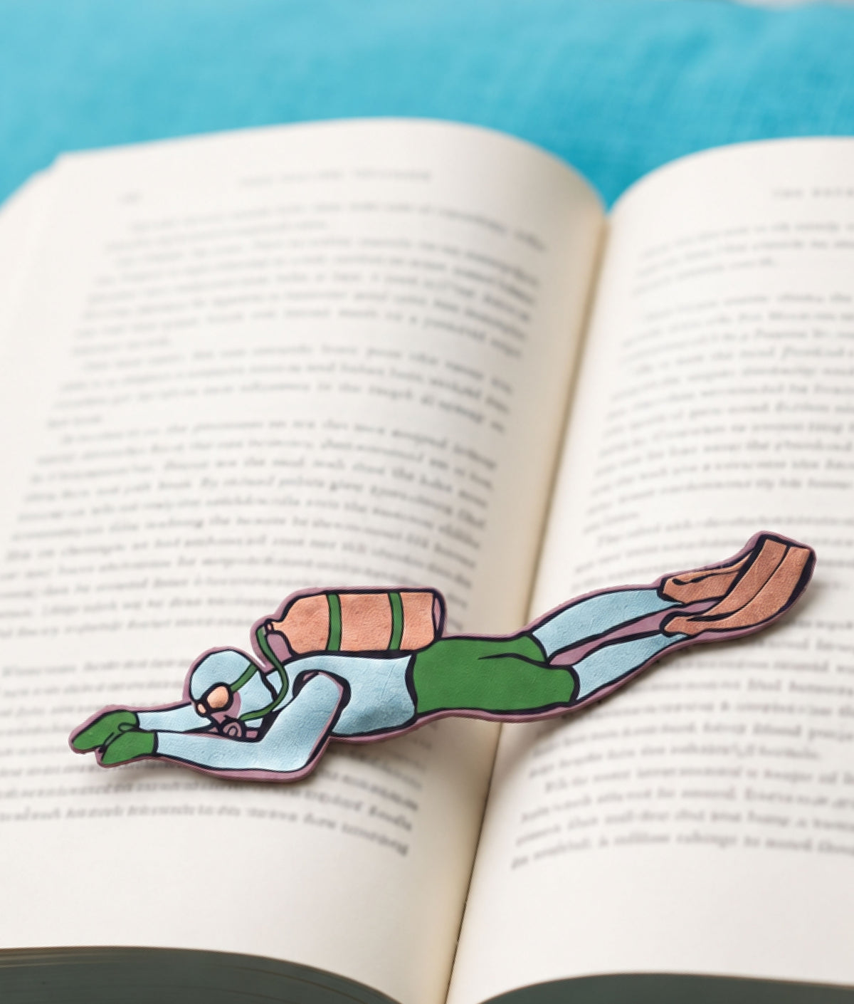 SCUBA DIVER Lilac Bookmark