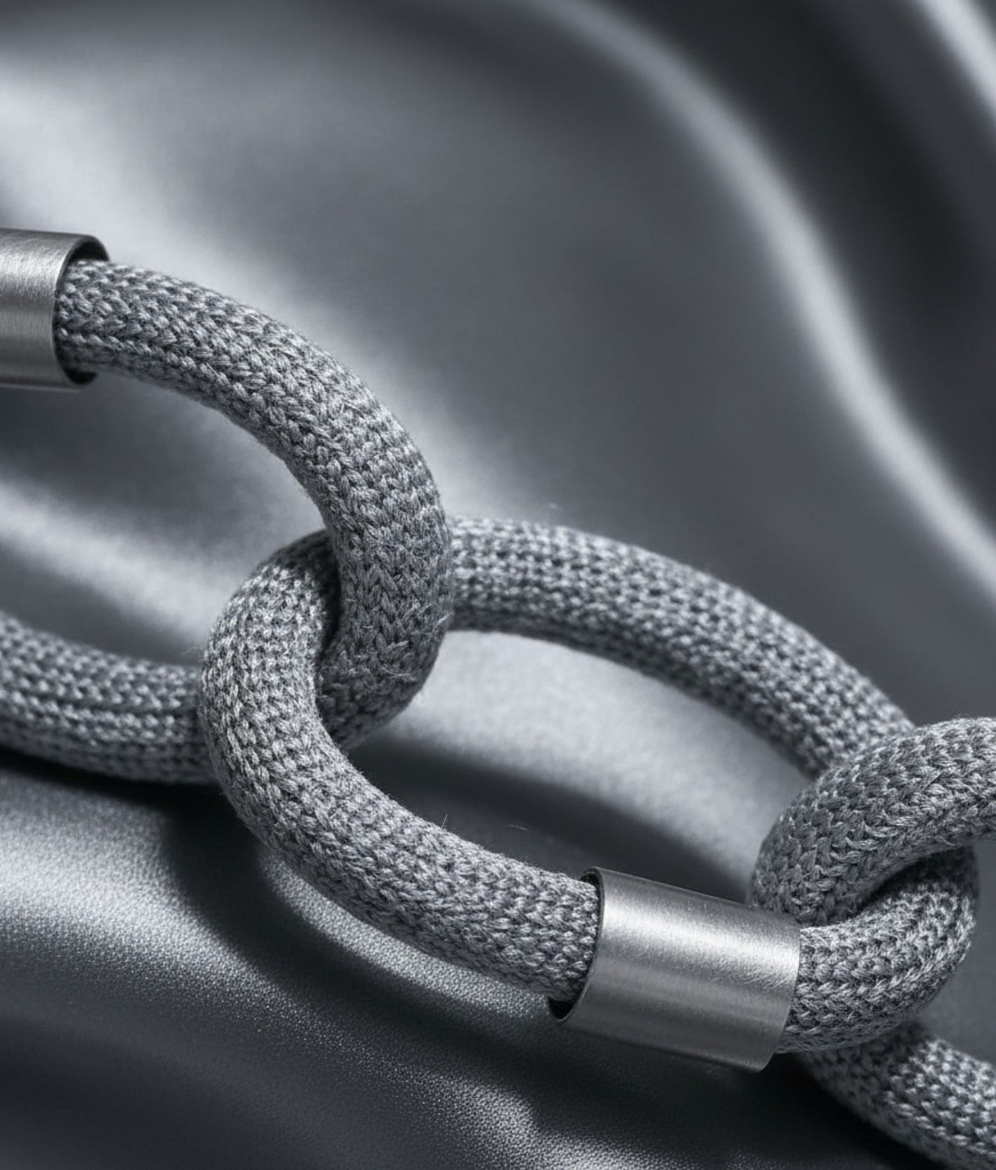 BOND METAL Silver Bracelet