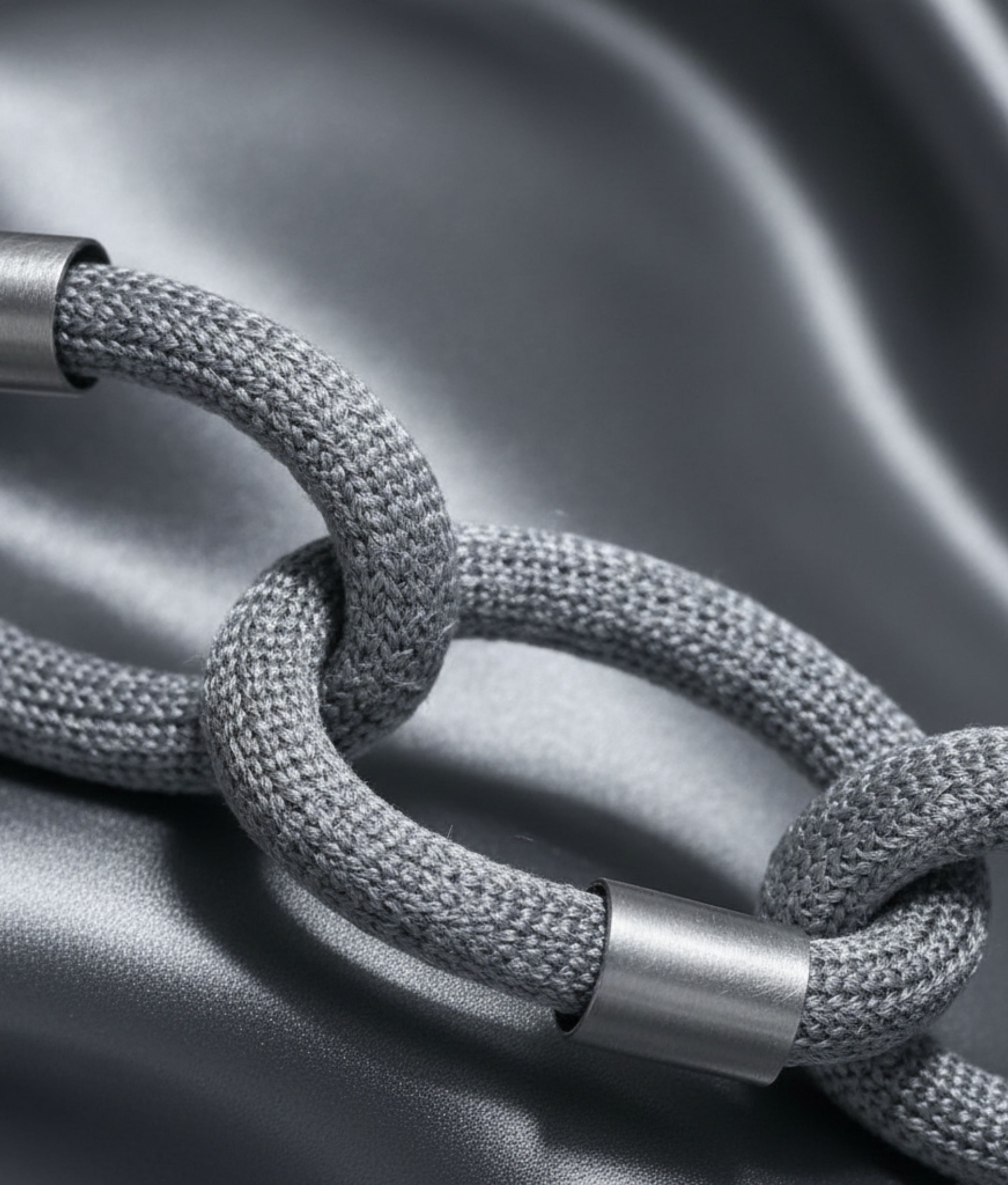 BOND METAL Silver Bracelet