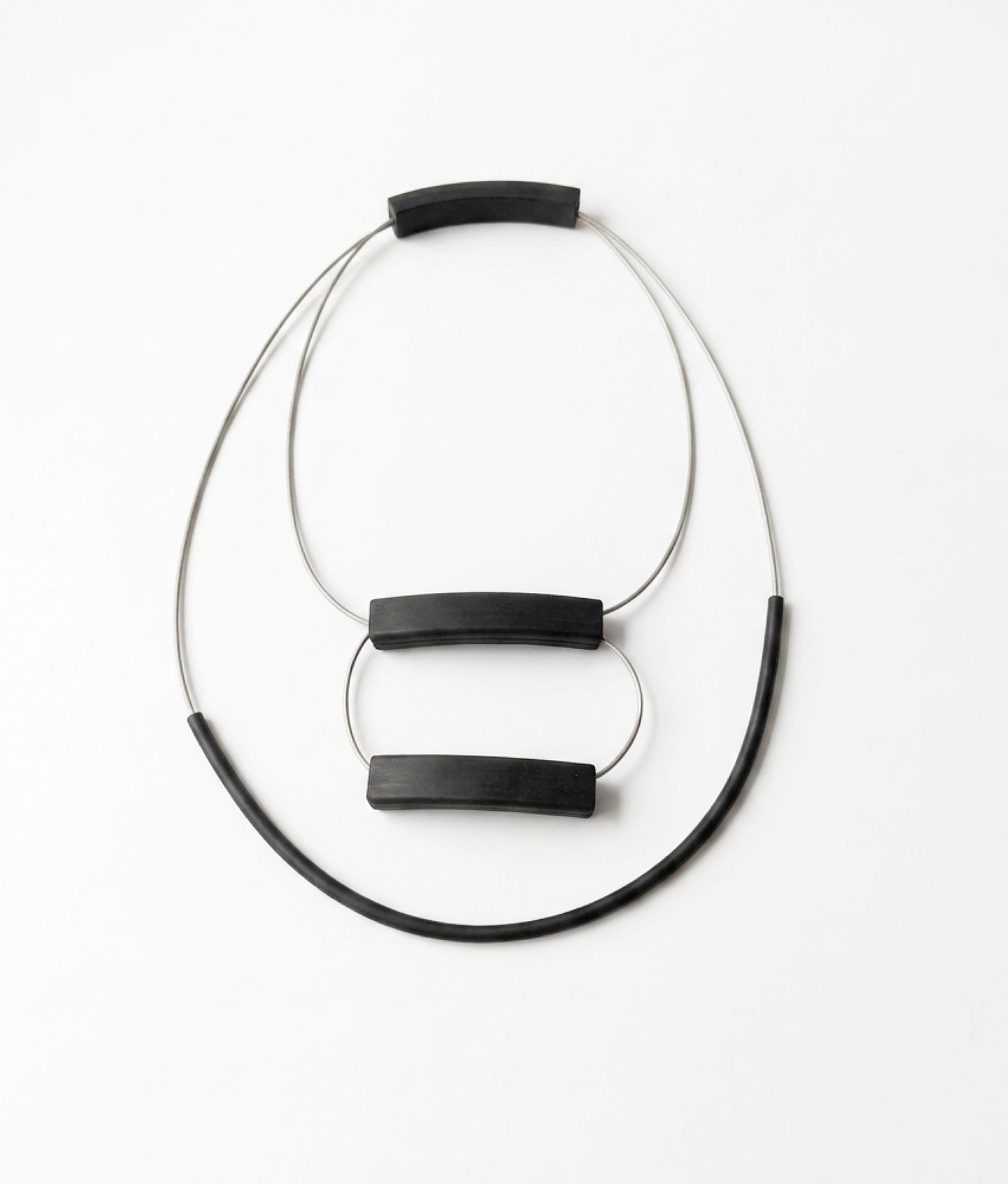 BRIO TRIS Black Necklace