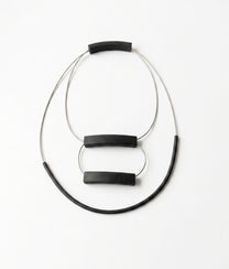 BRIO TRIS Black Necklace