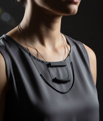 BRIO TRIS Black Necklace