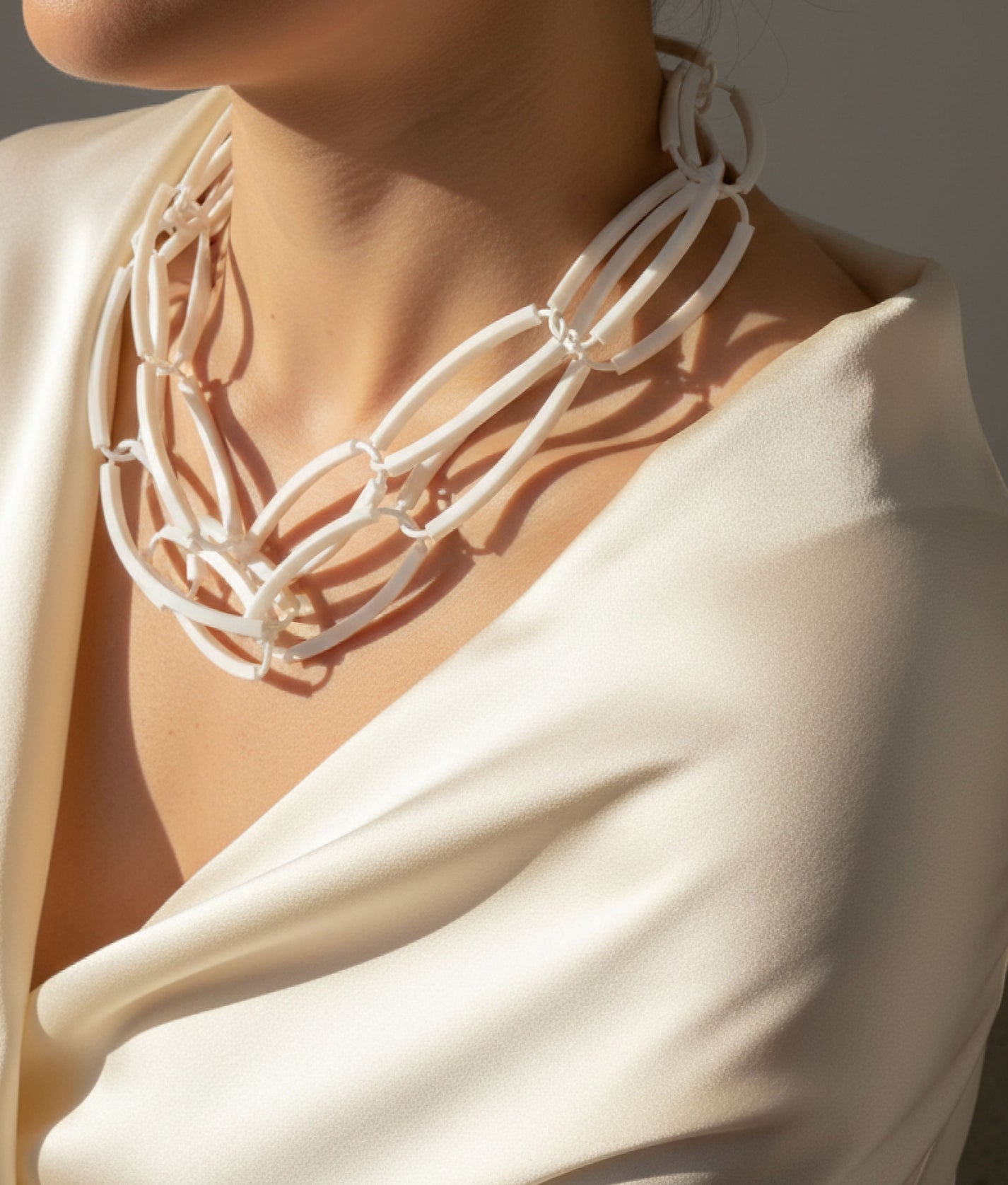 CATE SLIM White Necklace