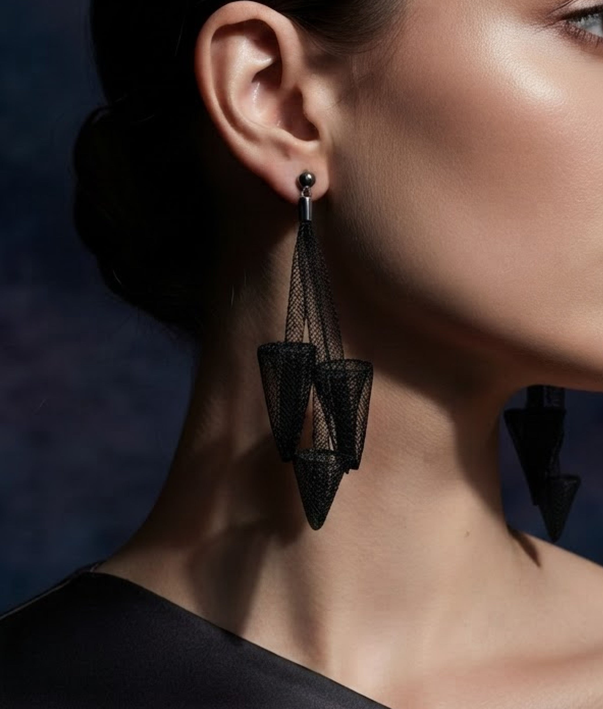 CHIODINI Black Earrings