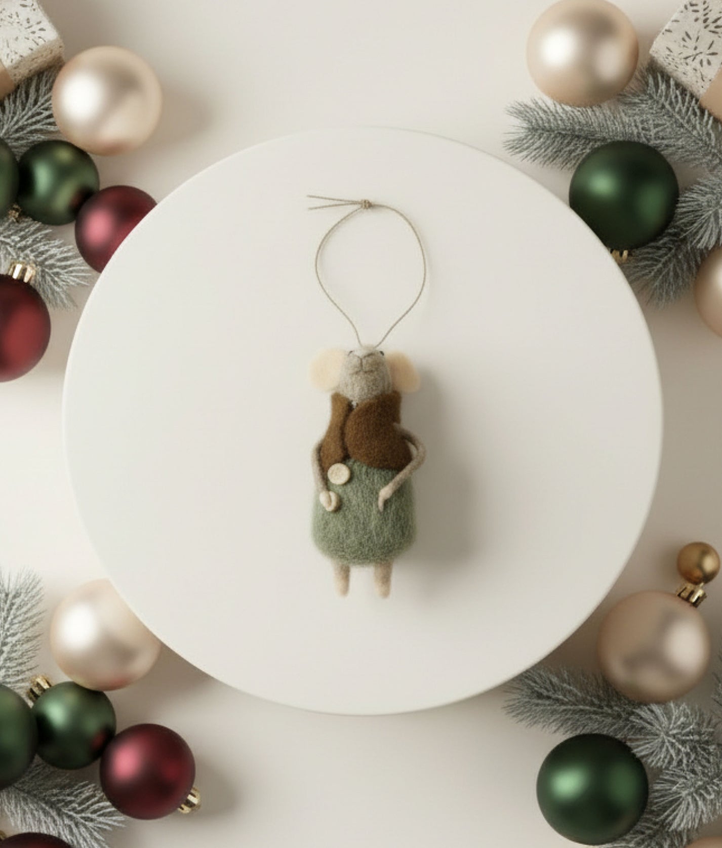 Xmas Mice Beige Green Buttons