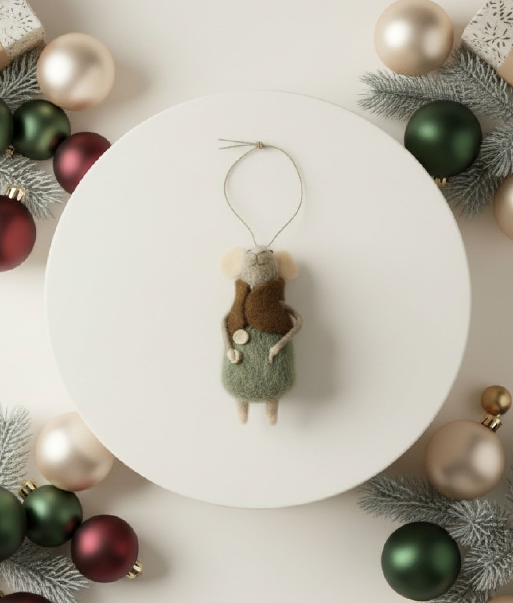 Xmas Mice Beige Green Buttons