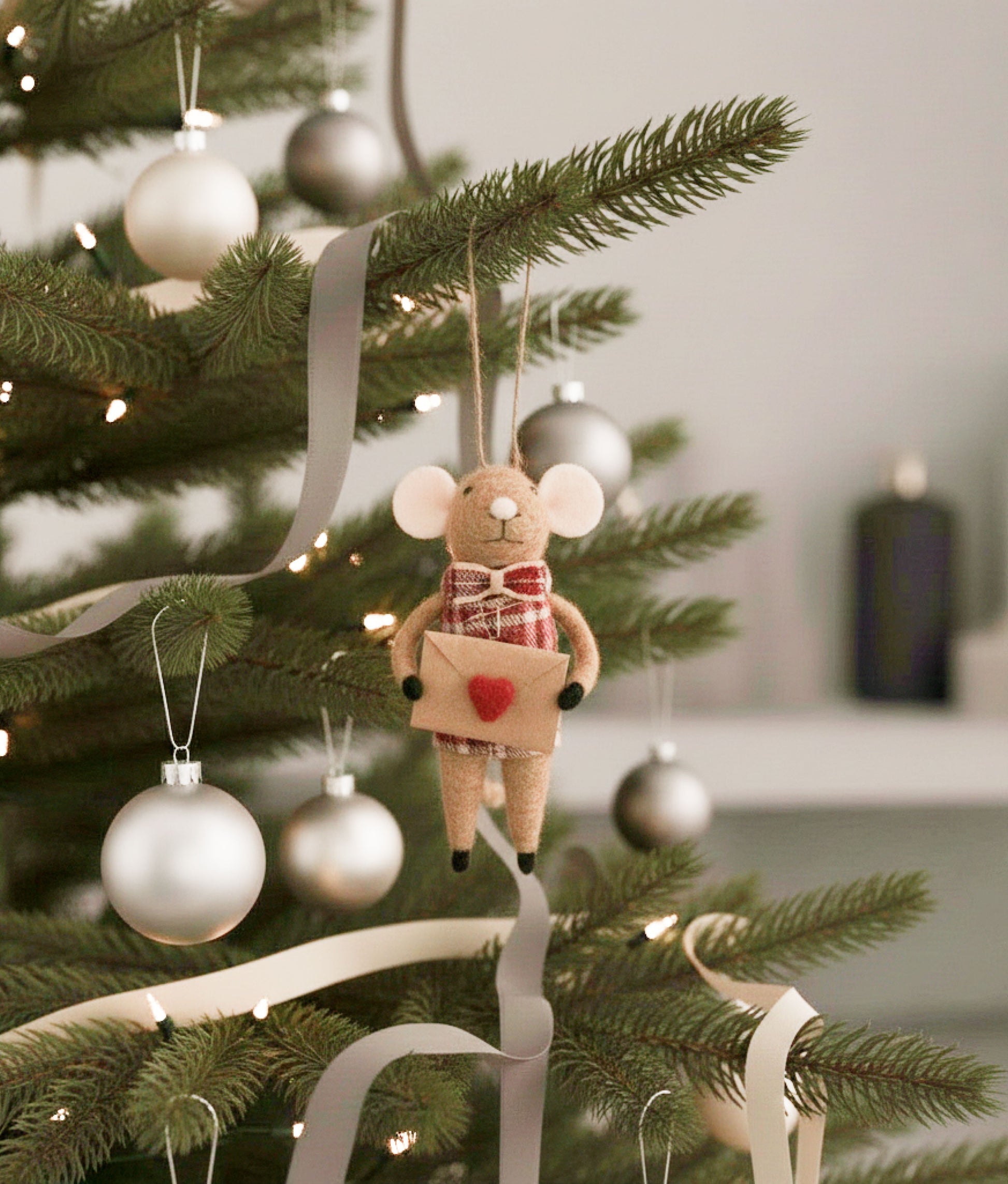 Xmas Mice Beige Letter Heart