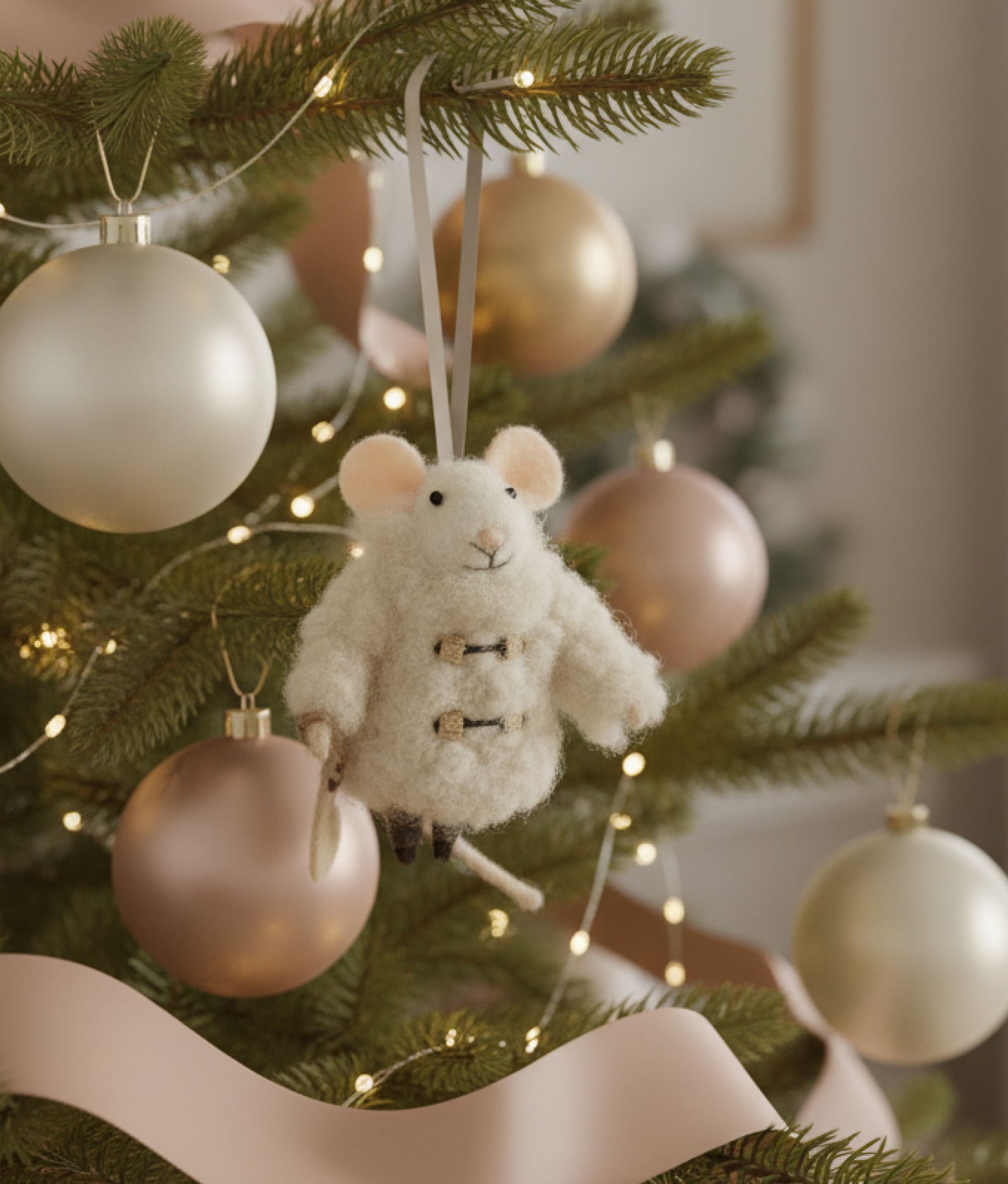 Xmas Mice White Stocking Wool