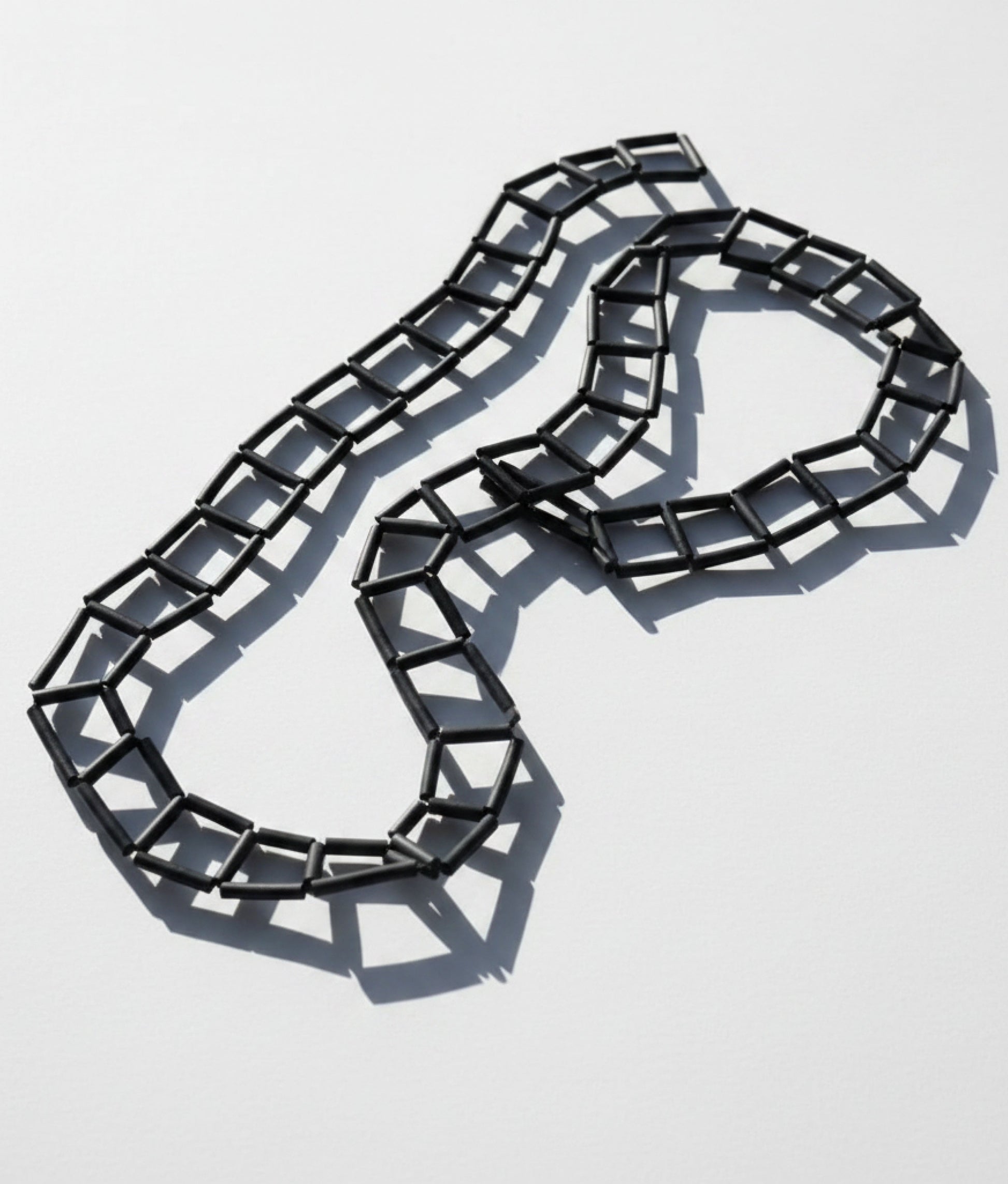 CLIP Black Necklace
