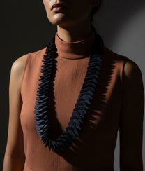 COCO MINI Smoke Black Necklace