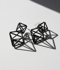 DIAMONDS GLASS Black Earrings