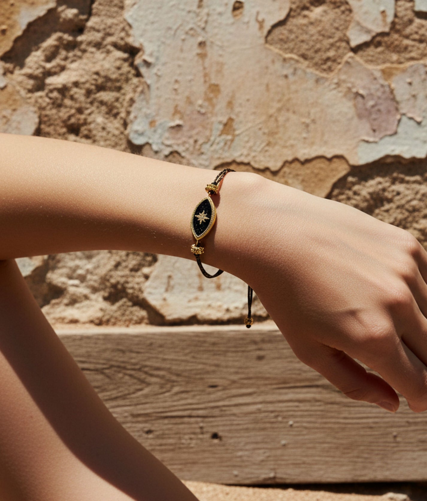 Diwali Iris Bracelet Black