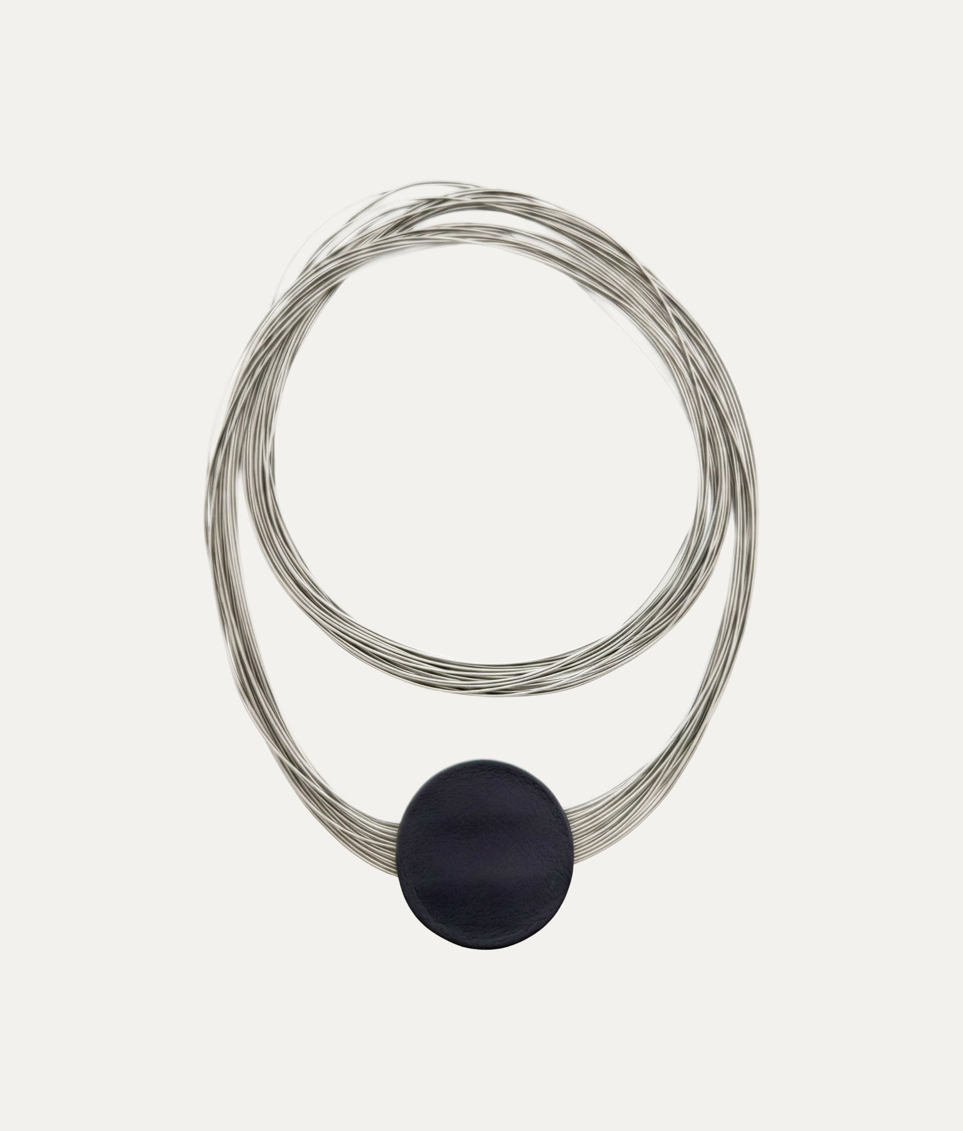 ESSENTIAL Black Necklace