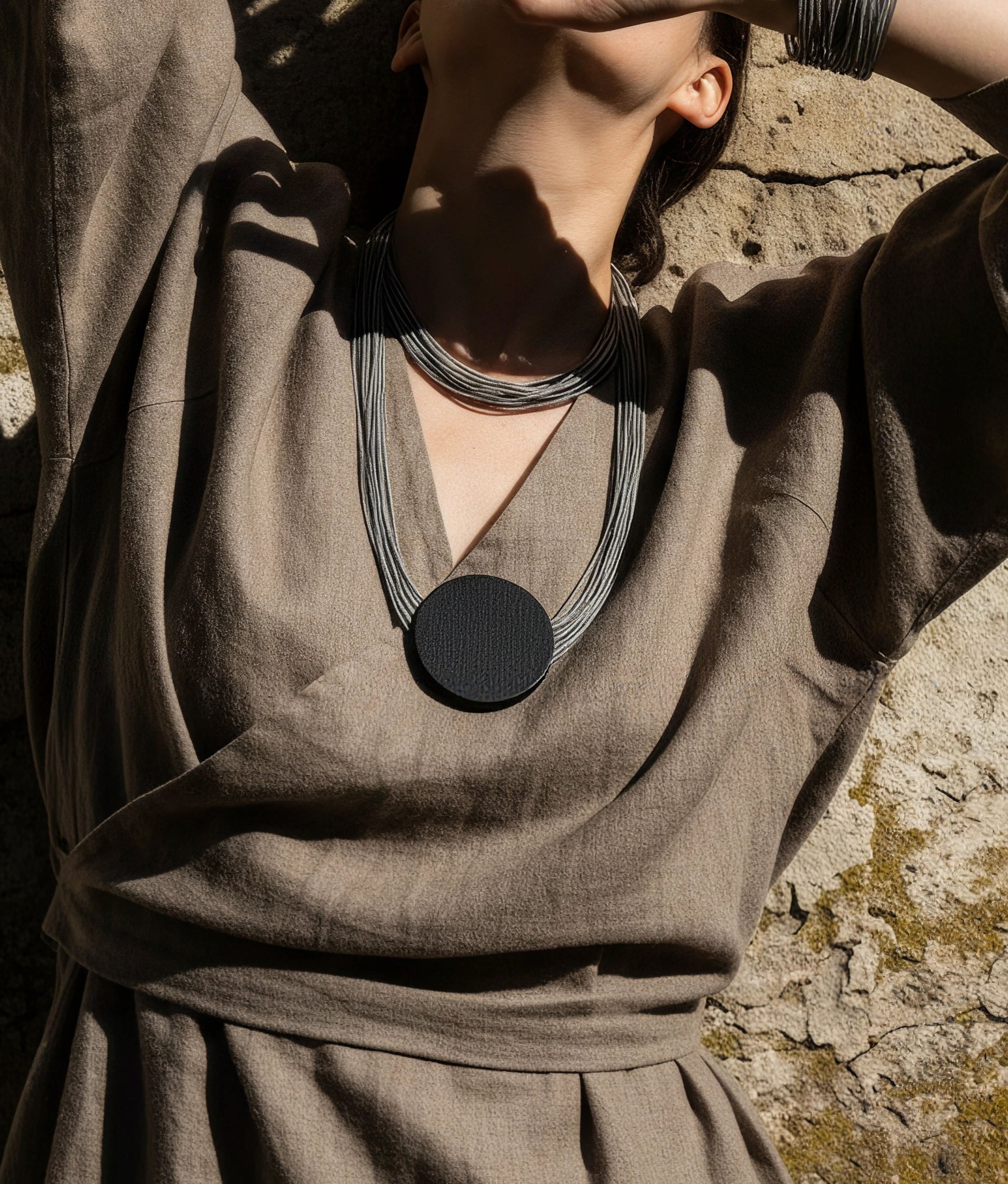ESSENTIAL Black Necklace