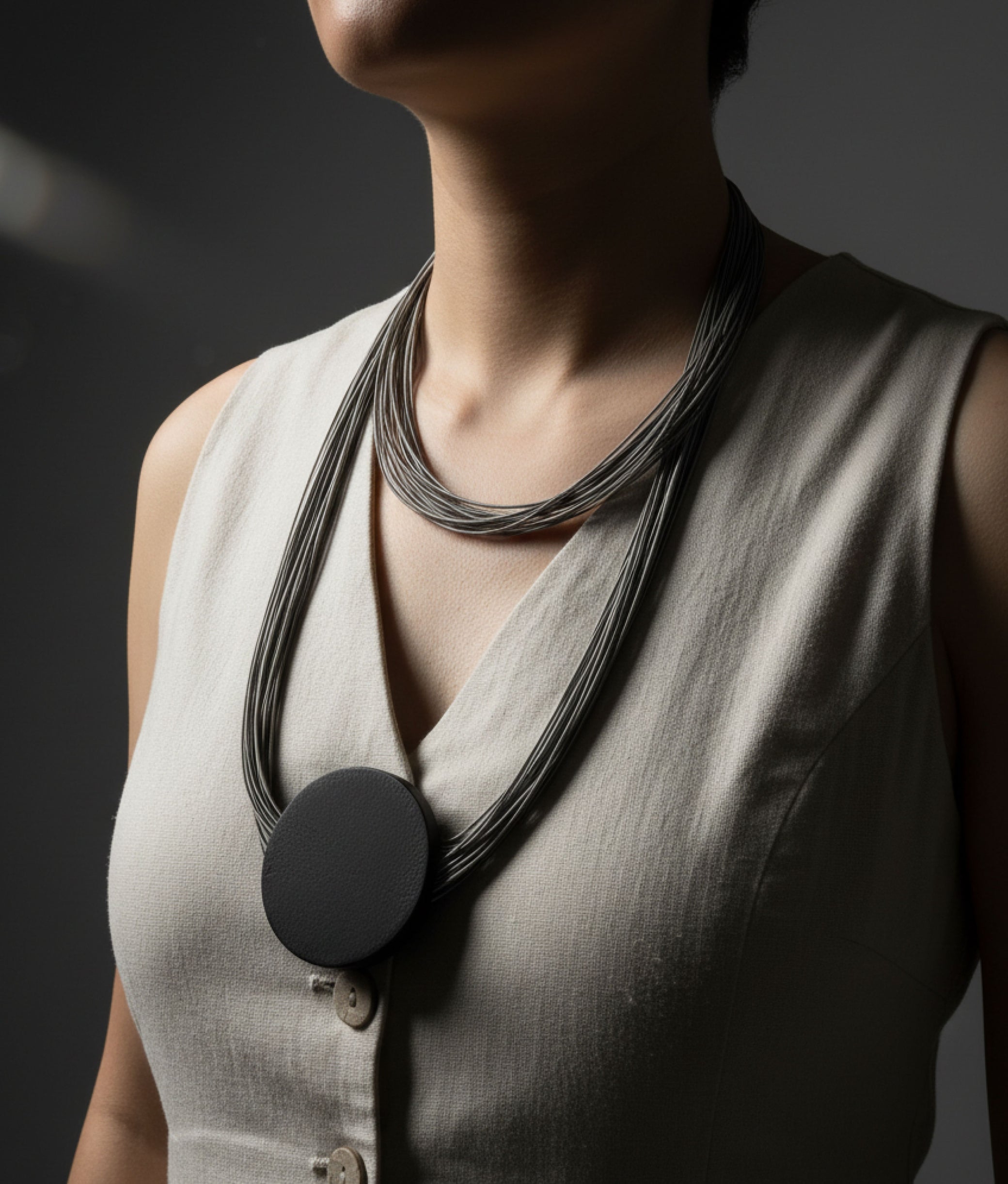 ESSENTIAL Black Necklace