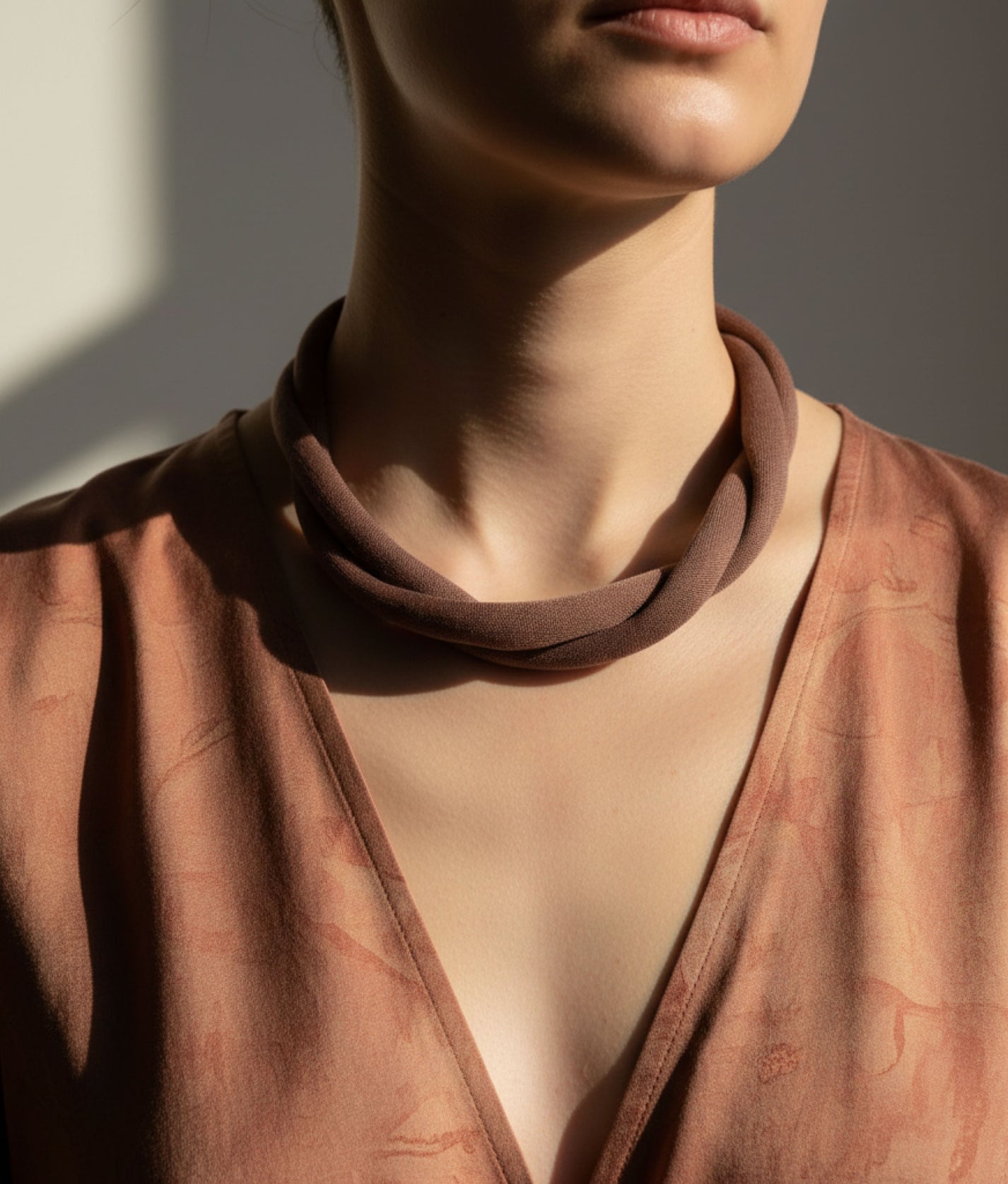 GAU SOFT Copper Smoke Necklace