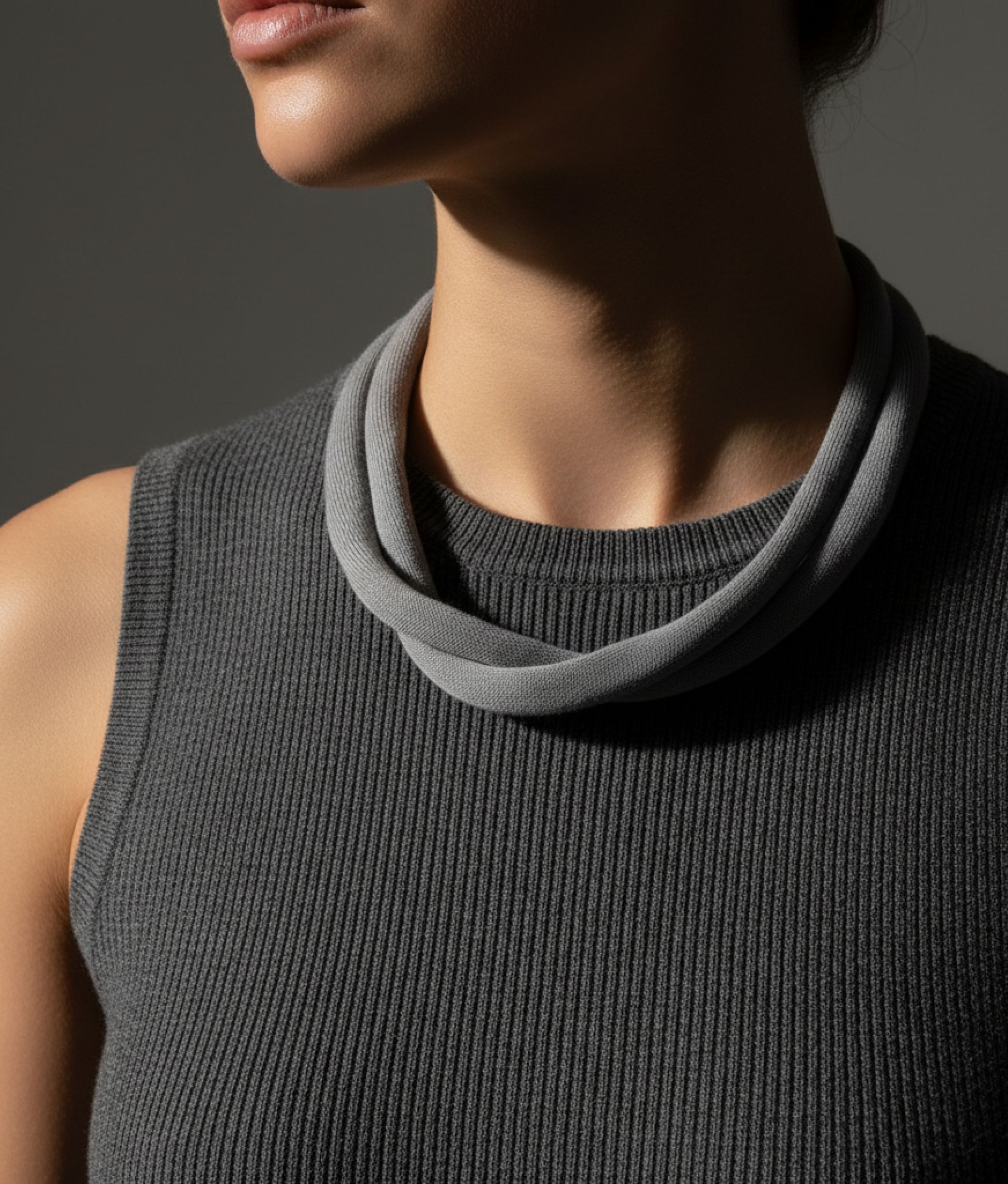 GAU SOFT Smoke Grey Necklace