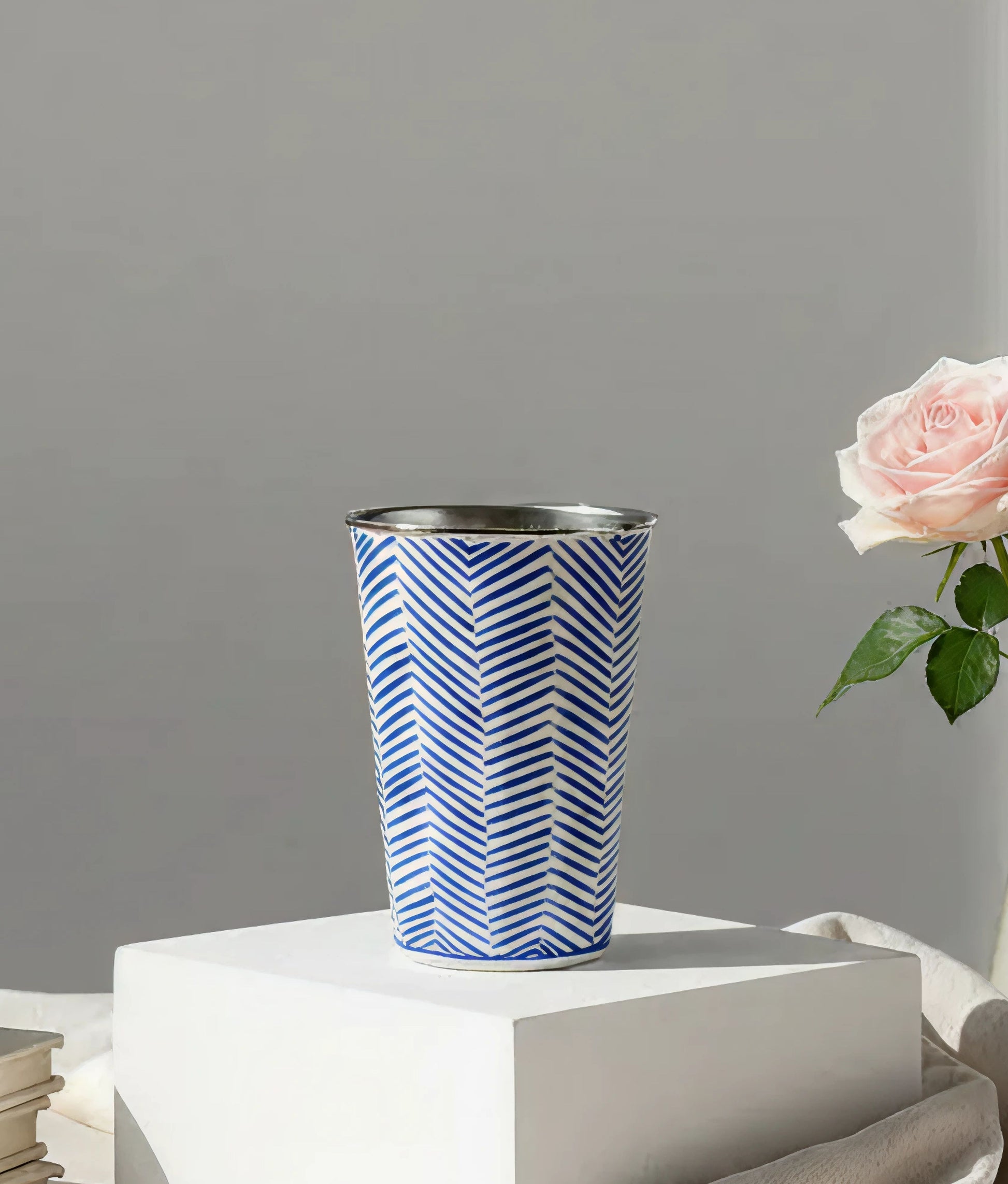 Geometrical Blue Lines Nomadic Cup