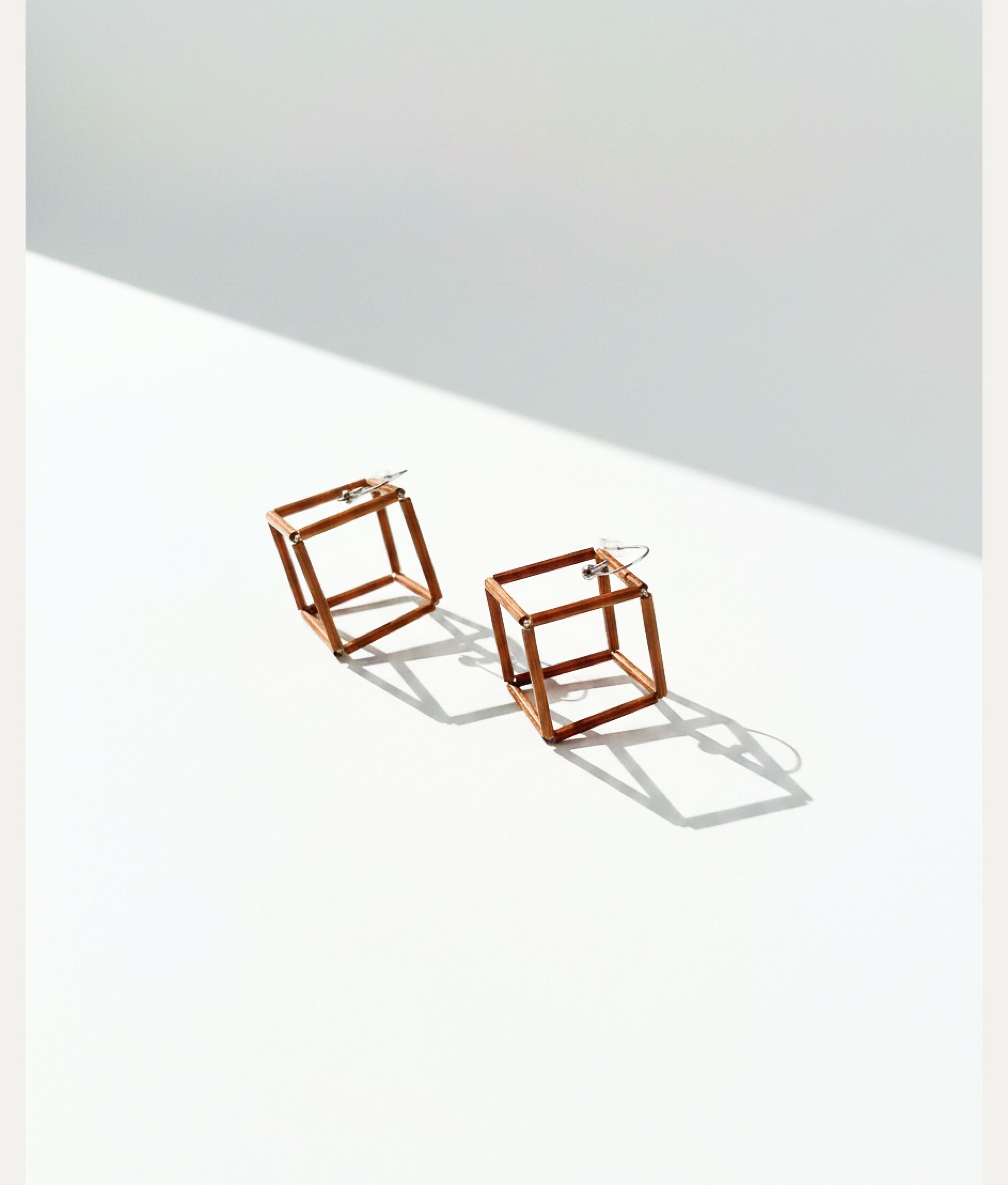GEOMETRIA VETRO CUBO 2 Bronze Earrings
