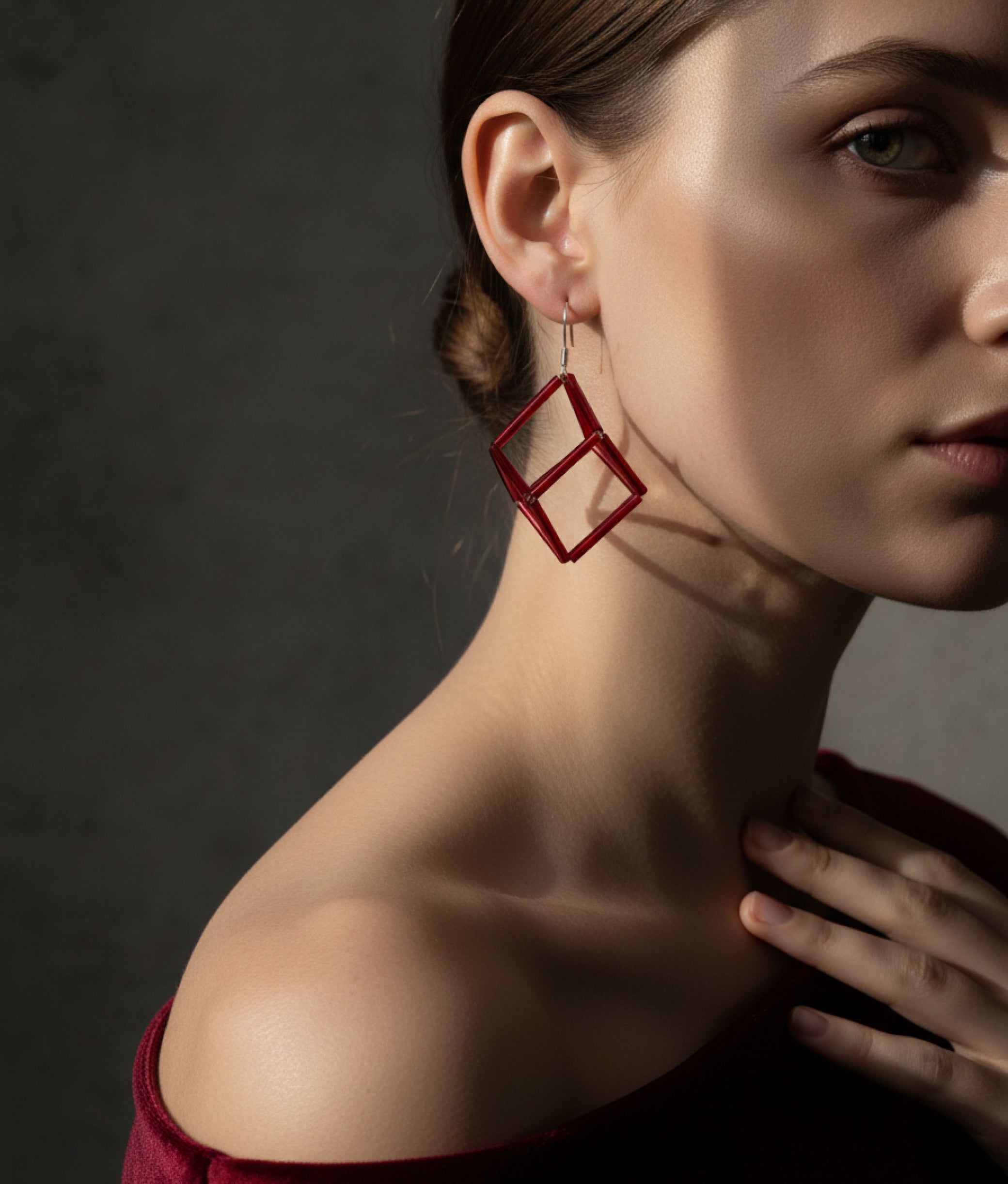 GEOMETRIA VETRO CUBO 2 Red Earrings
