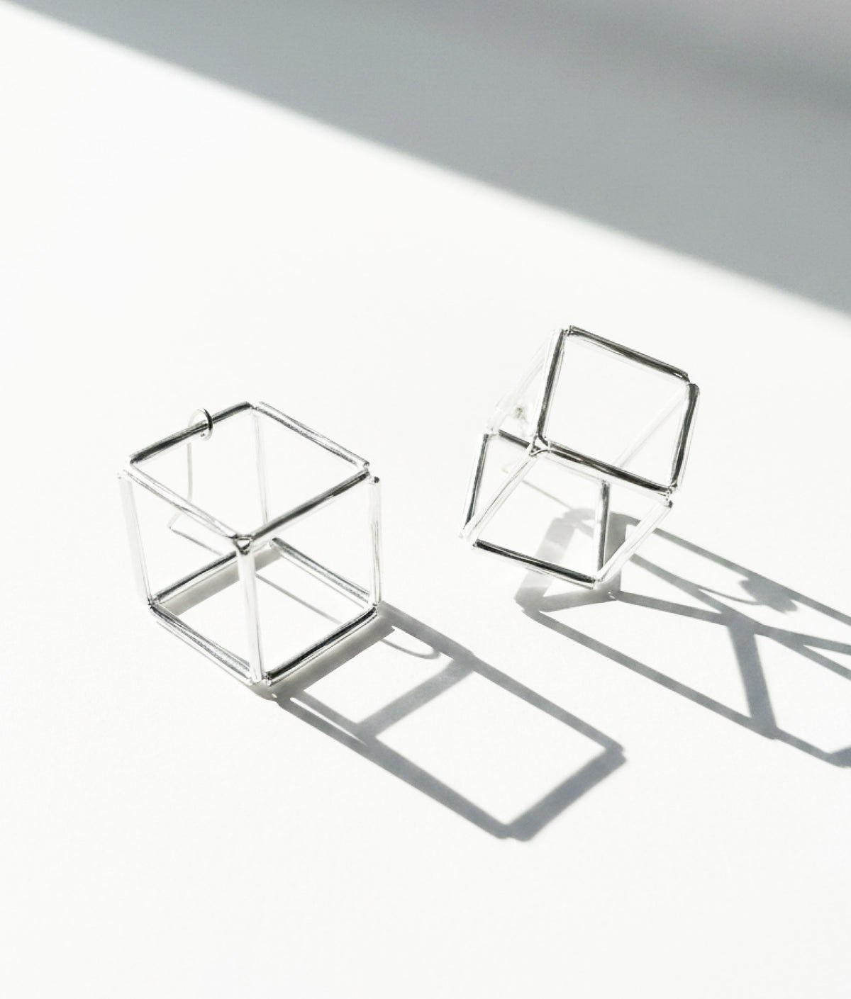 GEOMETRIA VETRO CUBO 2 Transparent Earrings