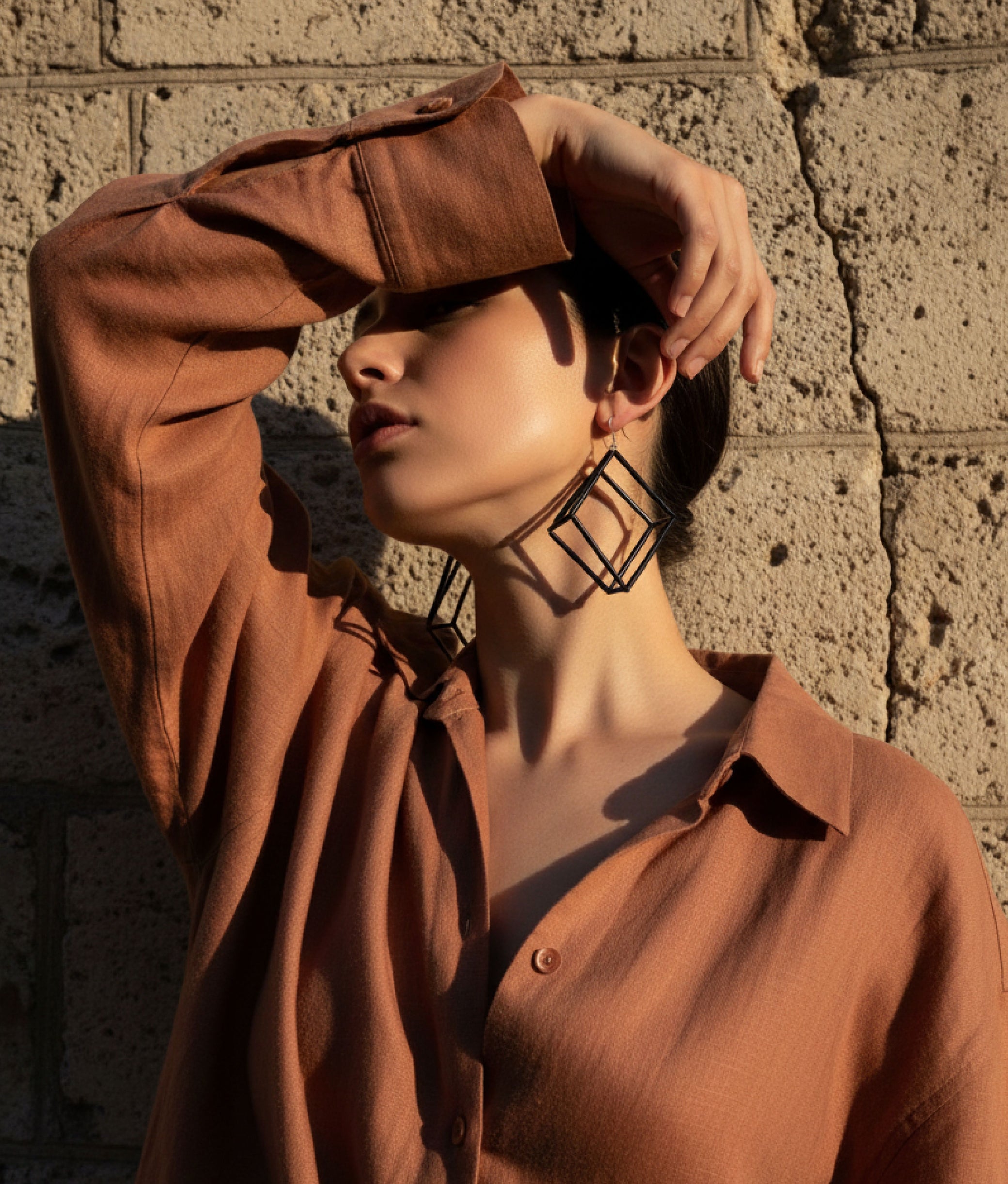 GEOMETRIA VETRO CUBO 3 Black Earrings