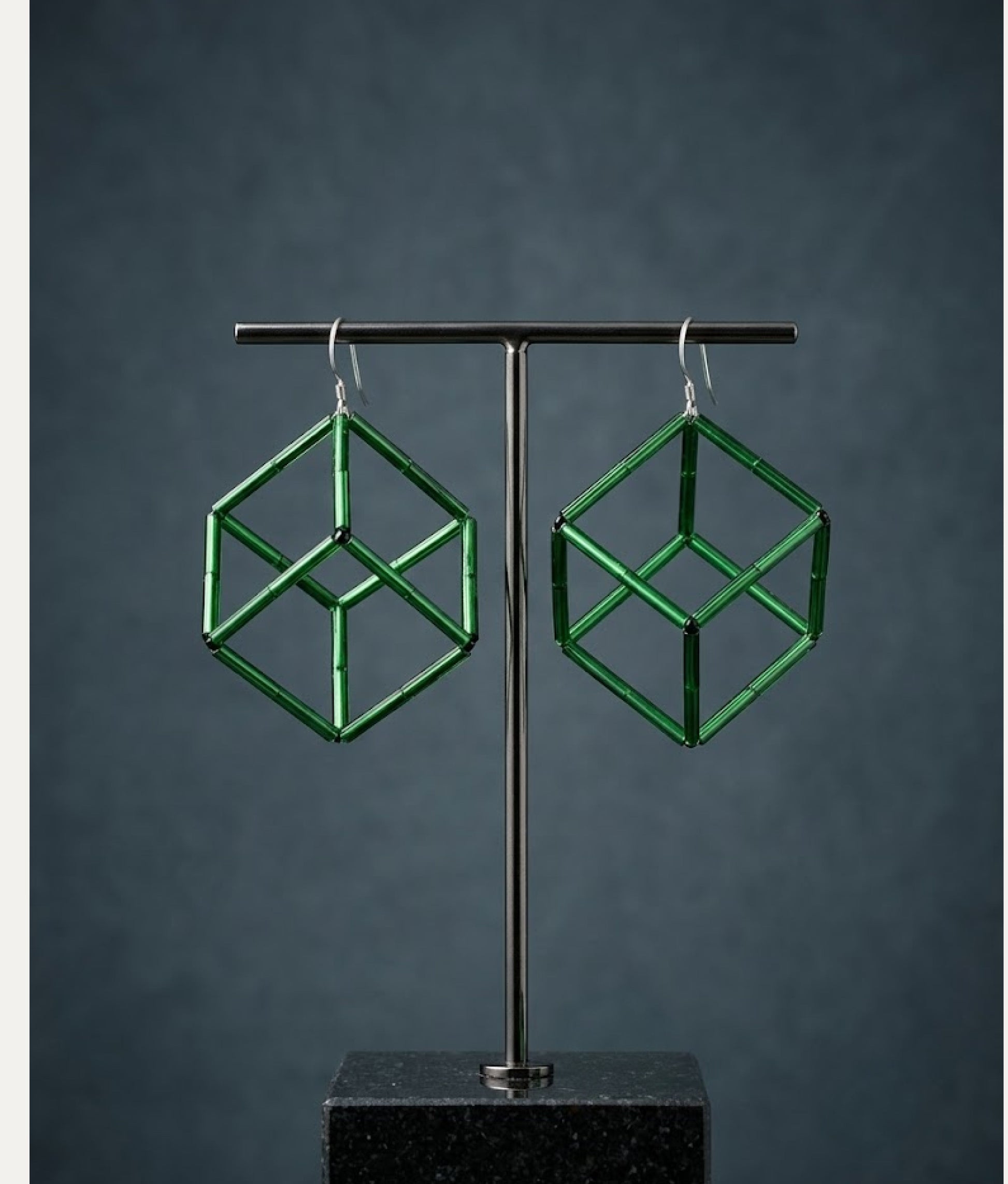 GEOMETRIA VETRO CUBO 3 Emerald Earrings