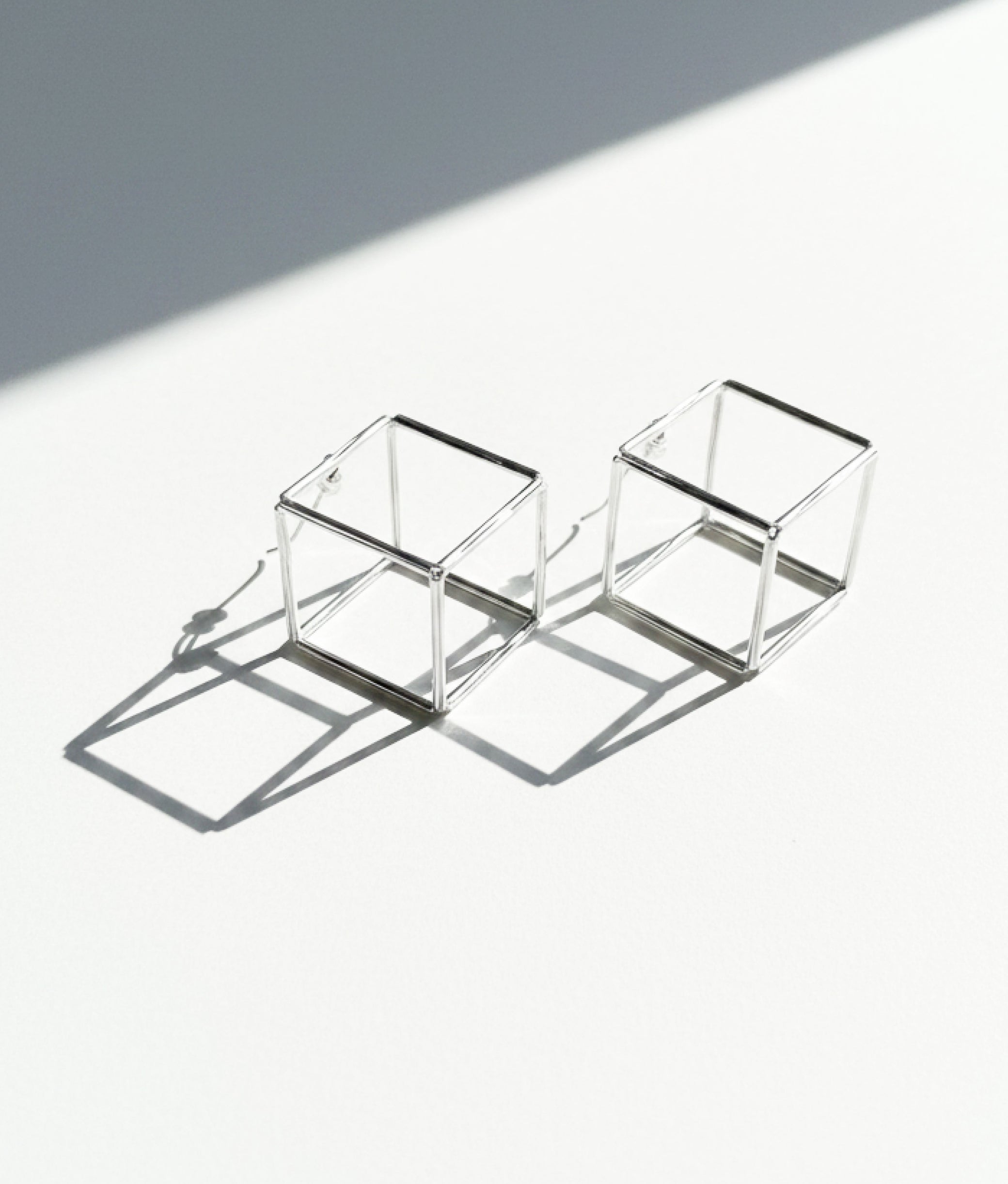 GEOMETRIA VETRO CUBO 3 Transparent Earrings
