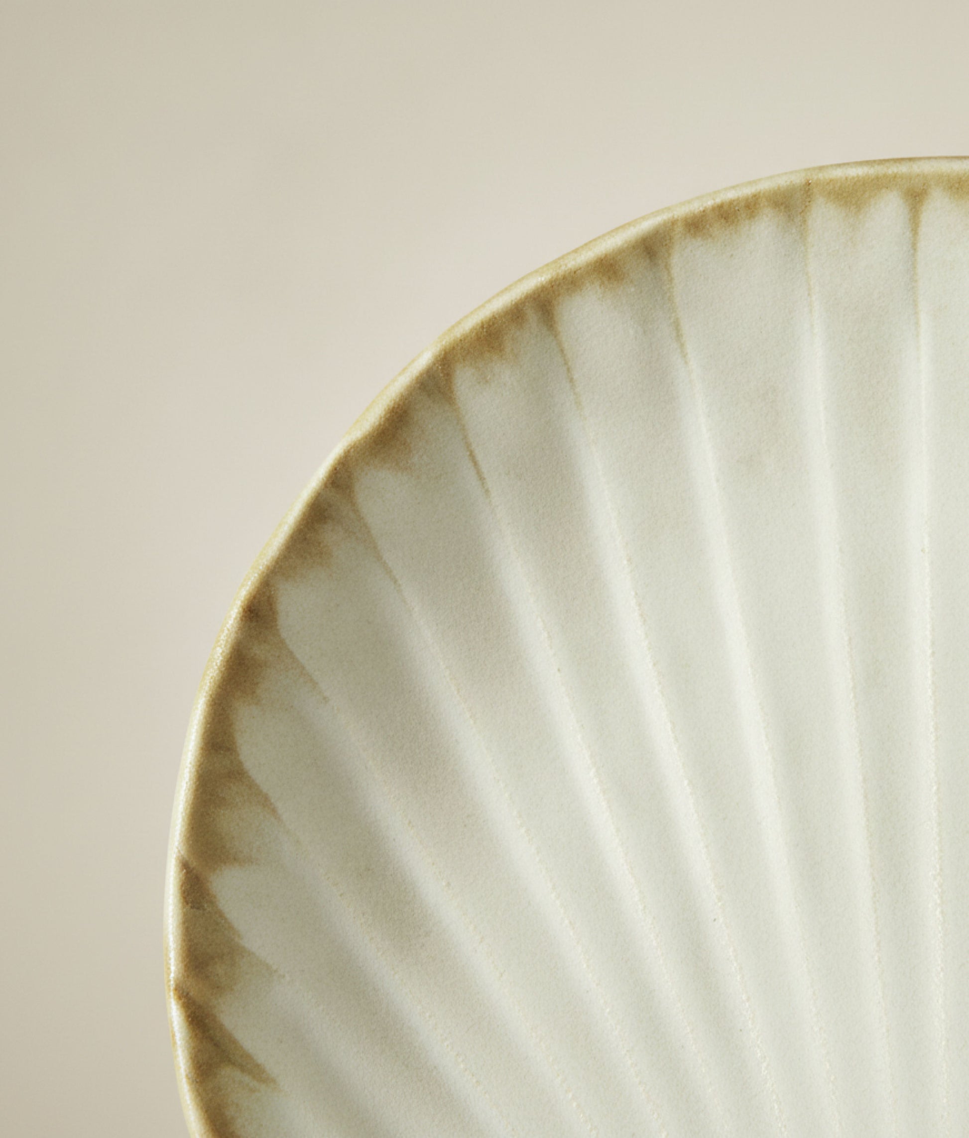 Off White Stoneware Sea Shell Tray Small