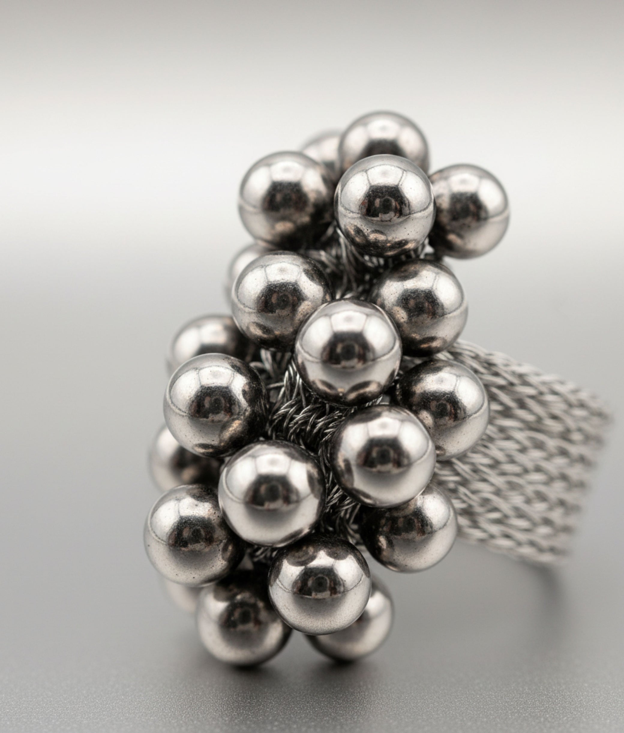 GRAPPOLO Ring