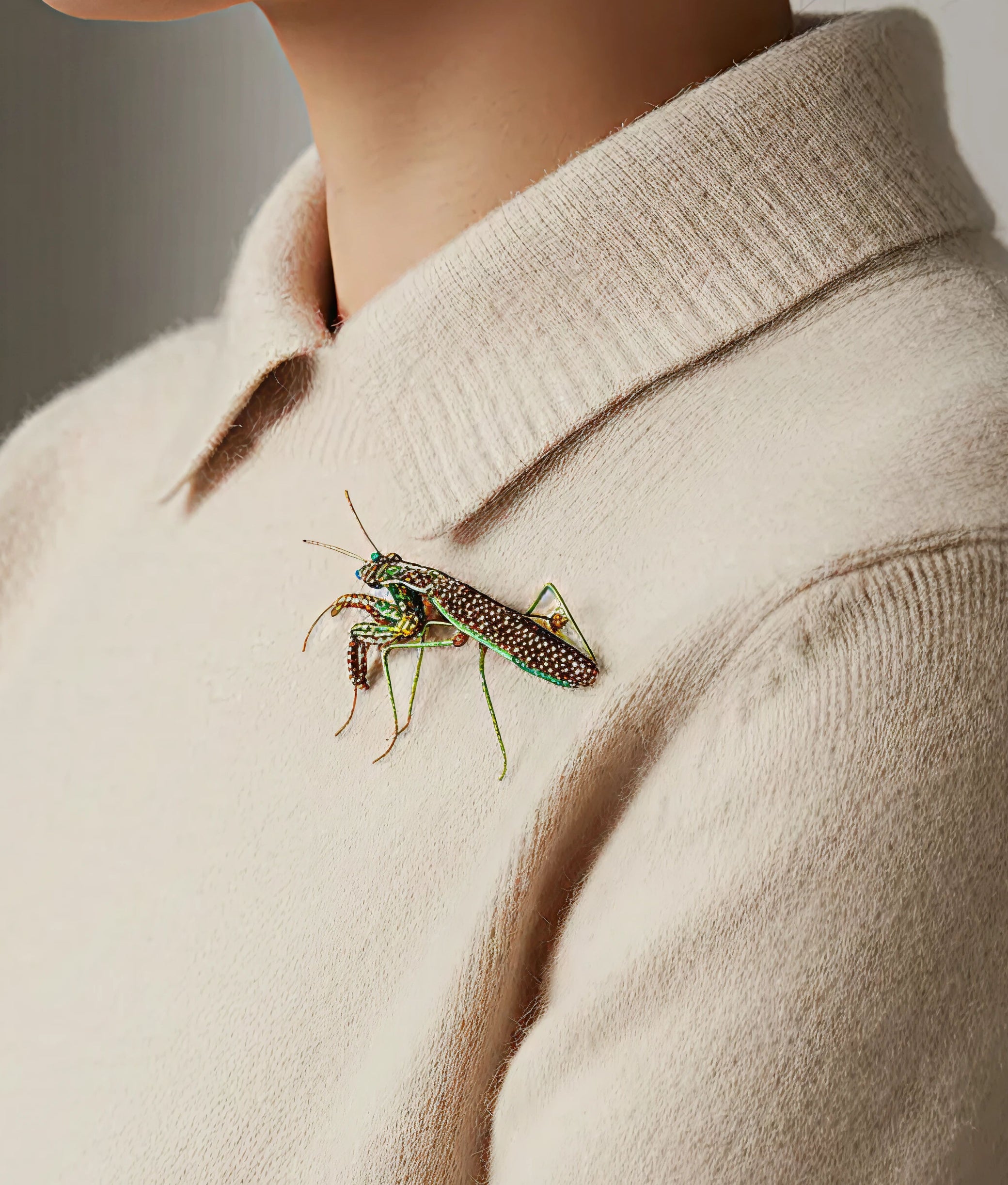 Green Mantis Trovelore Brooch