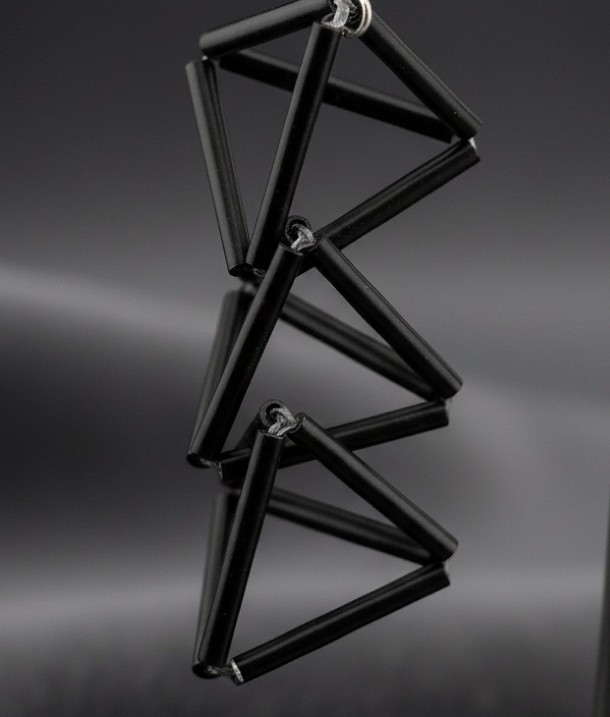 INTERLOCK GLASS Black Earrings