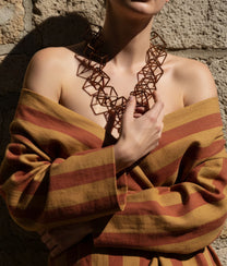 INTERLOCK GLASS Bronze Necklace S