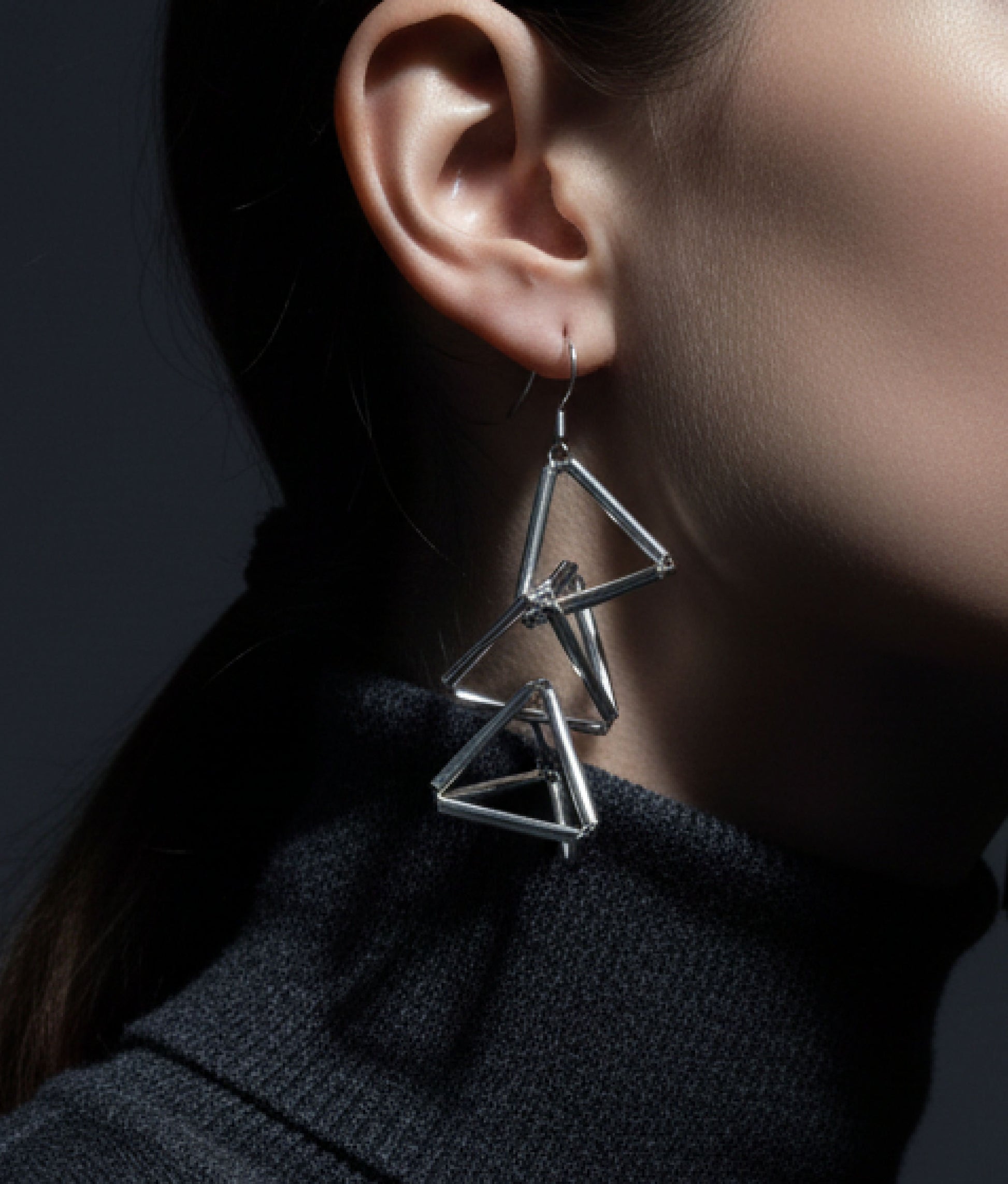 INTERLOCK GLASS Transparent Earrings