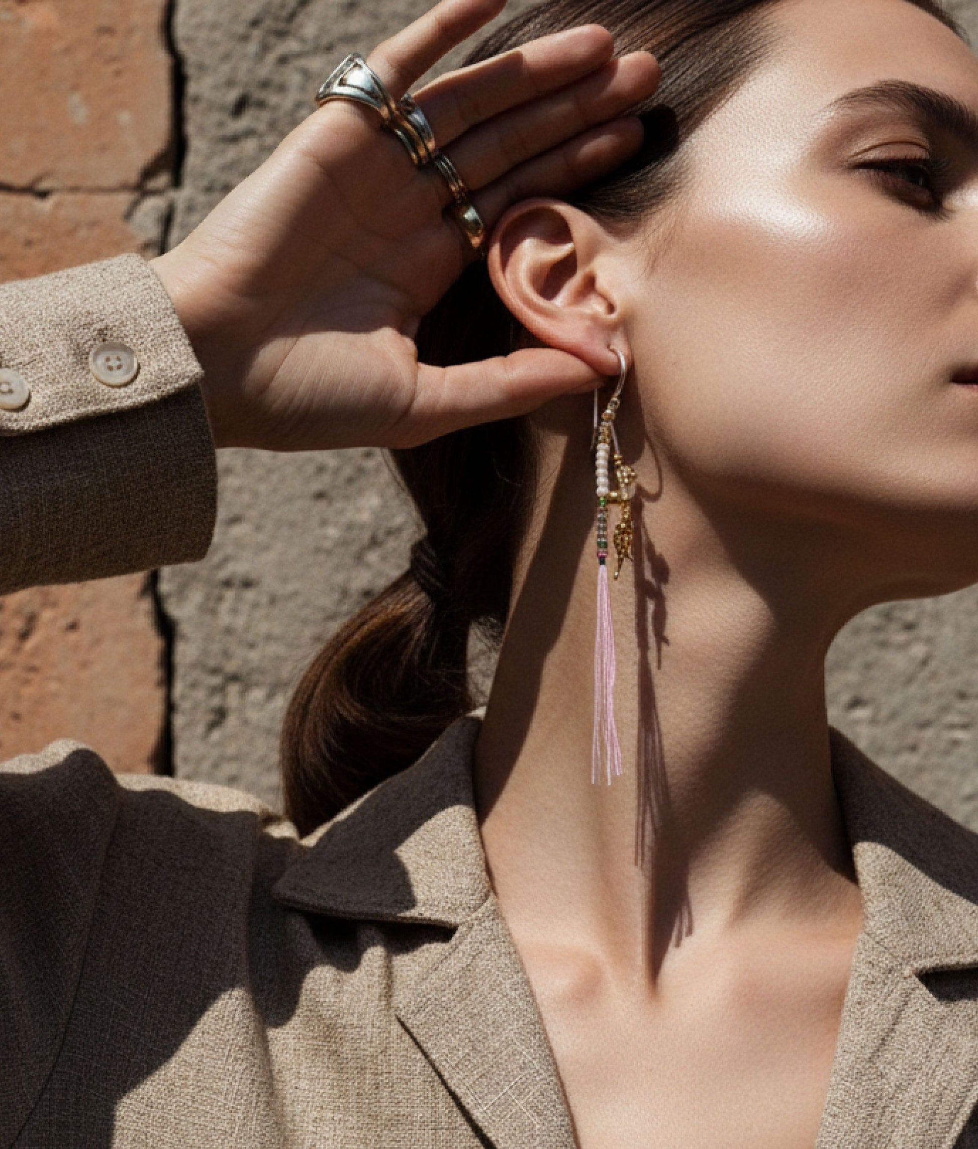 La Mer one side hoop earring