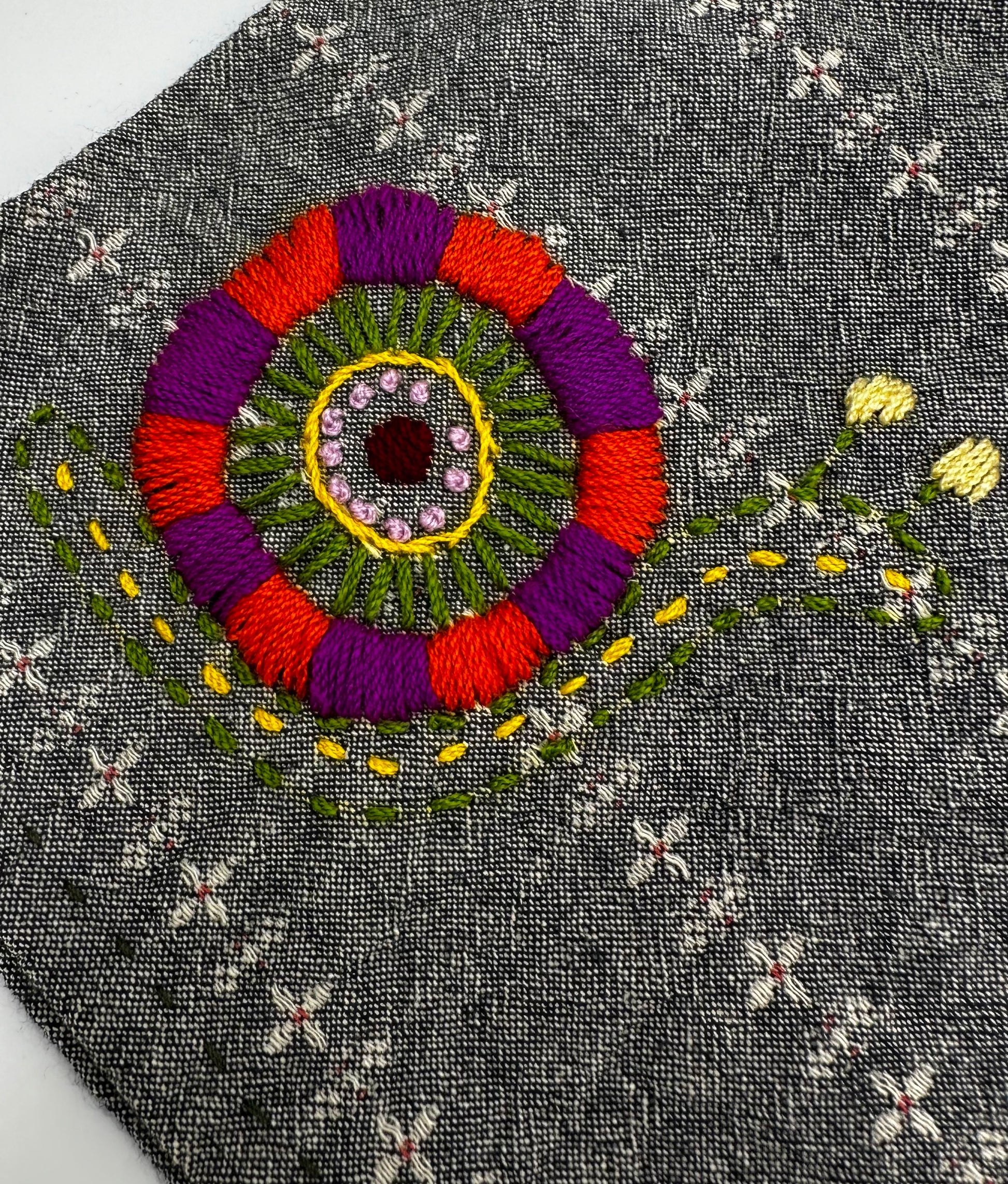 Little Snail Cross Grey Shorts