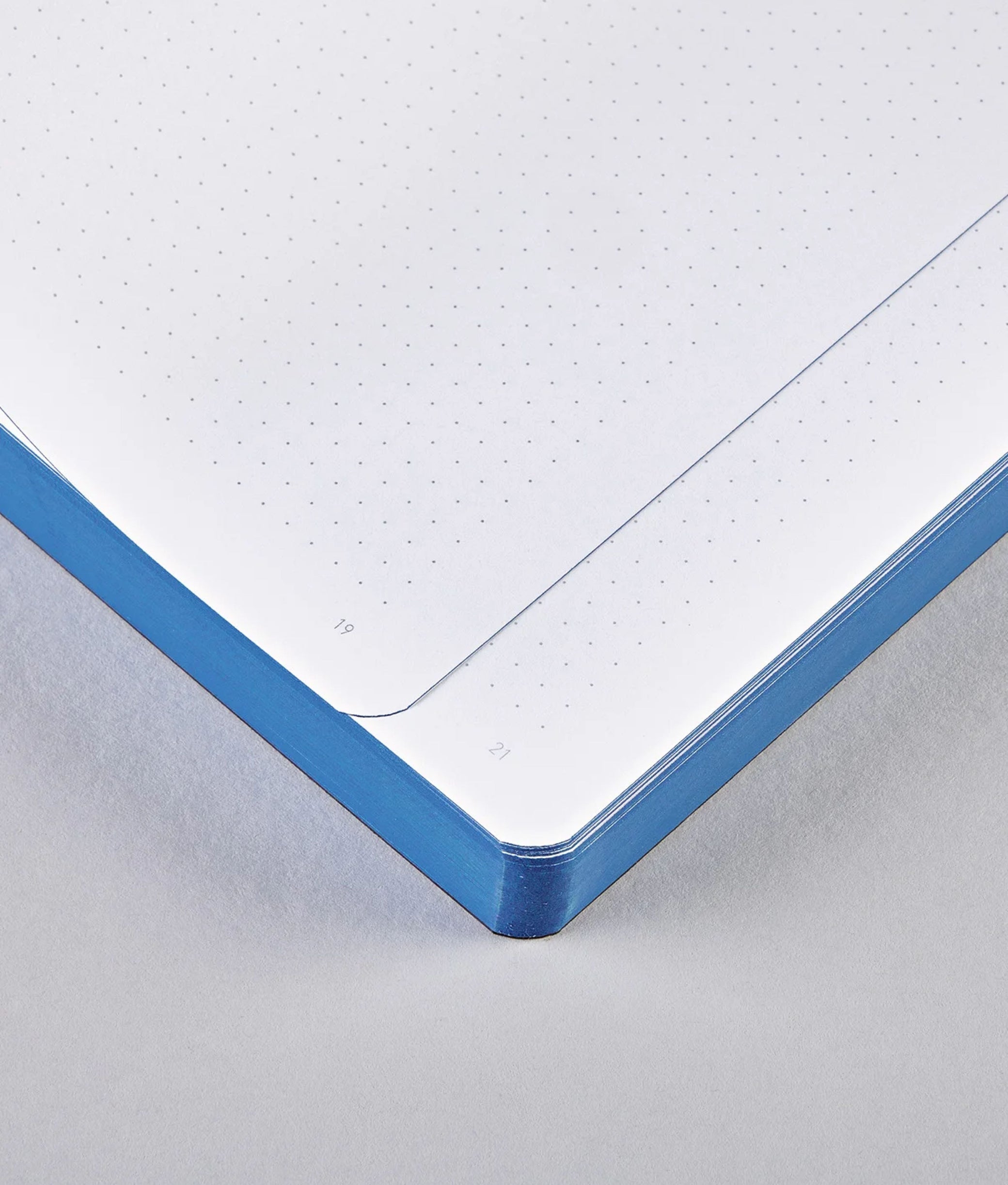 Magic Idea Glow L Notebook