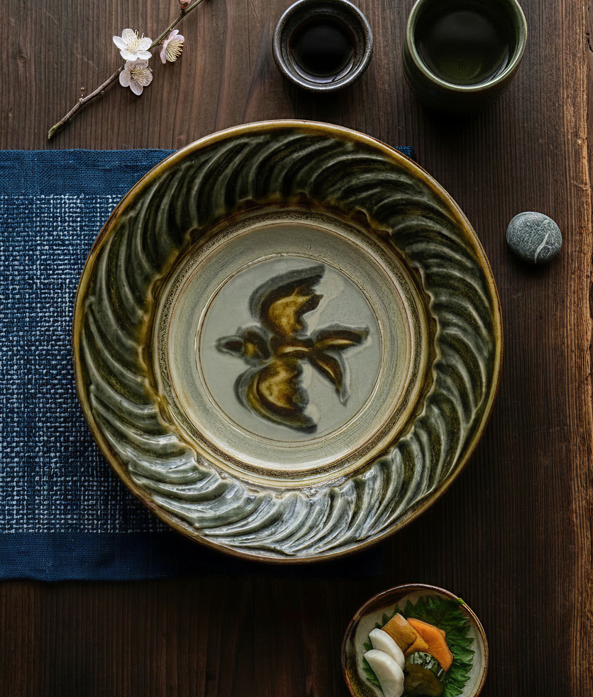 Midnight Swirl Bird Plate Blue