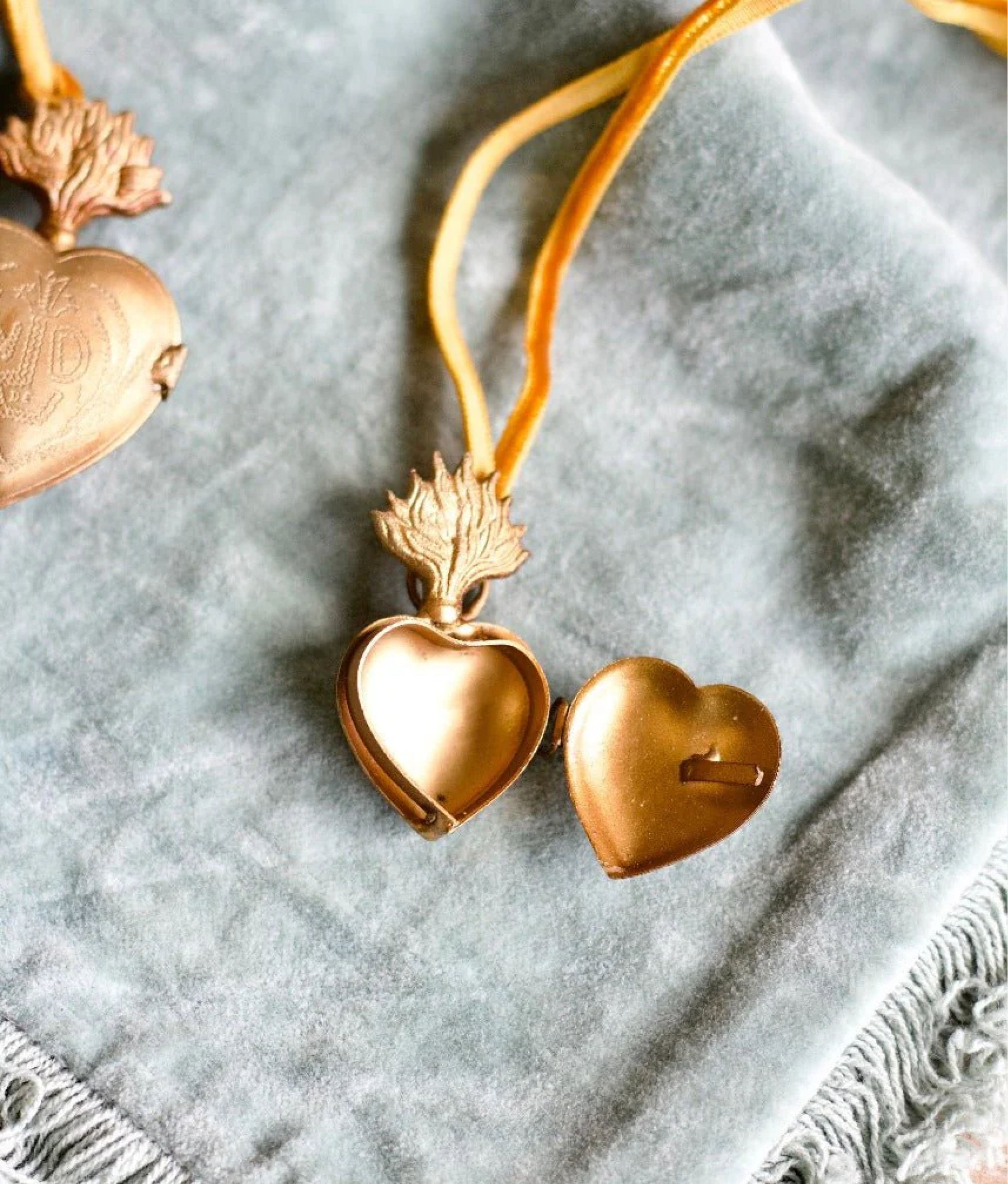 Mini Sacred Heart Ornament