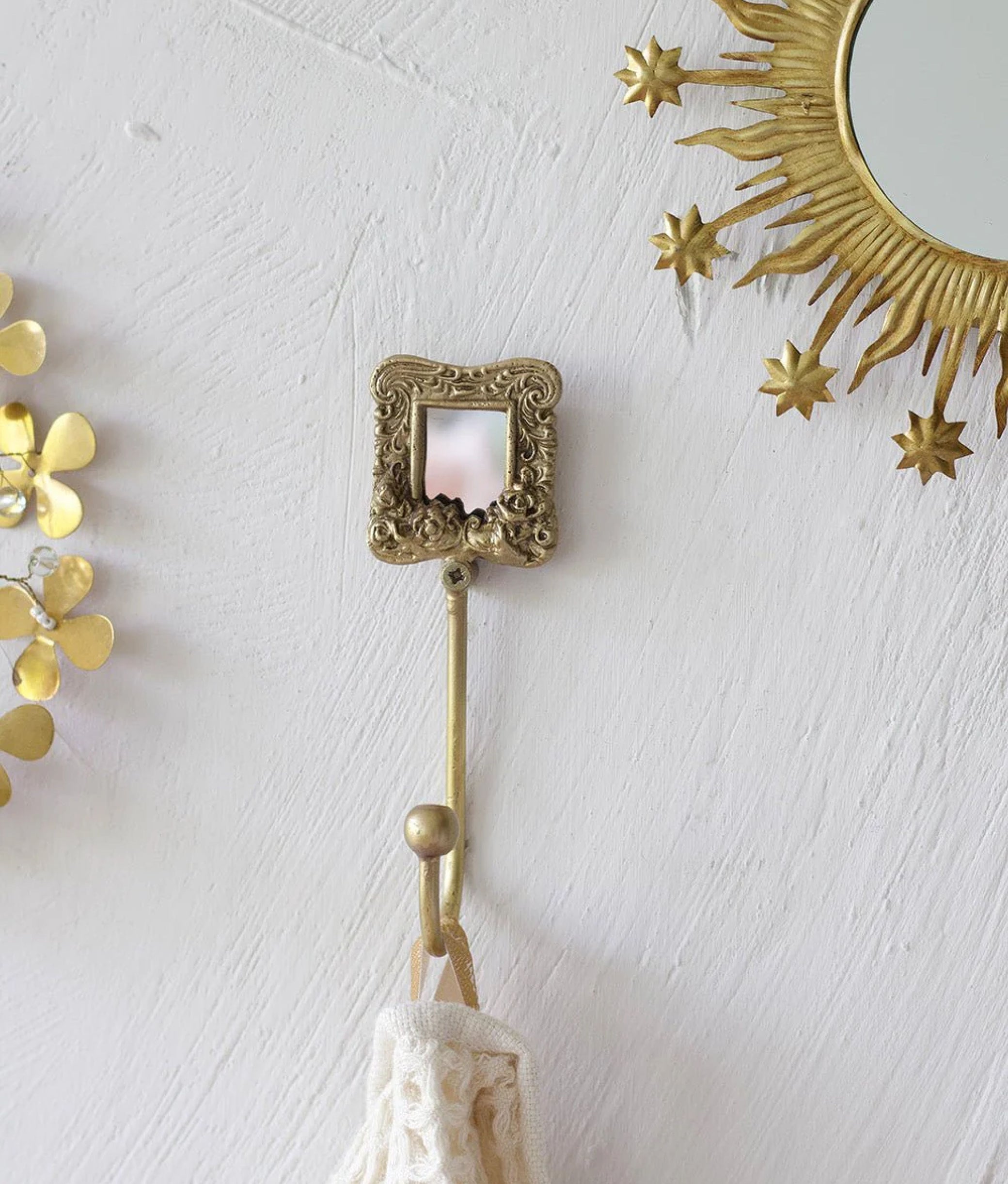 Squared Mirror Hook