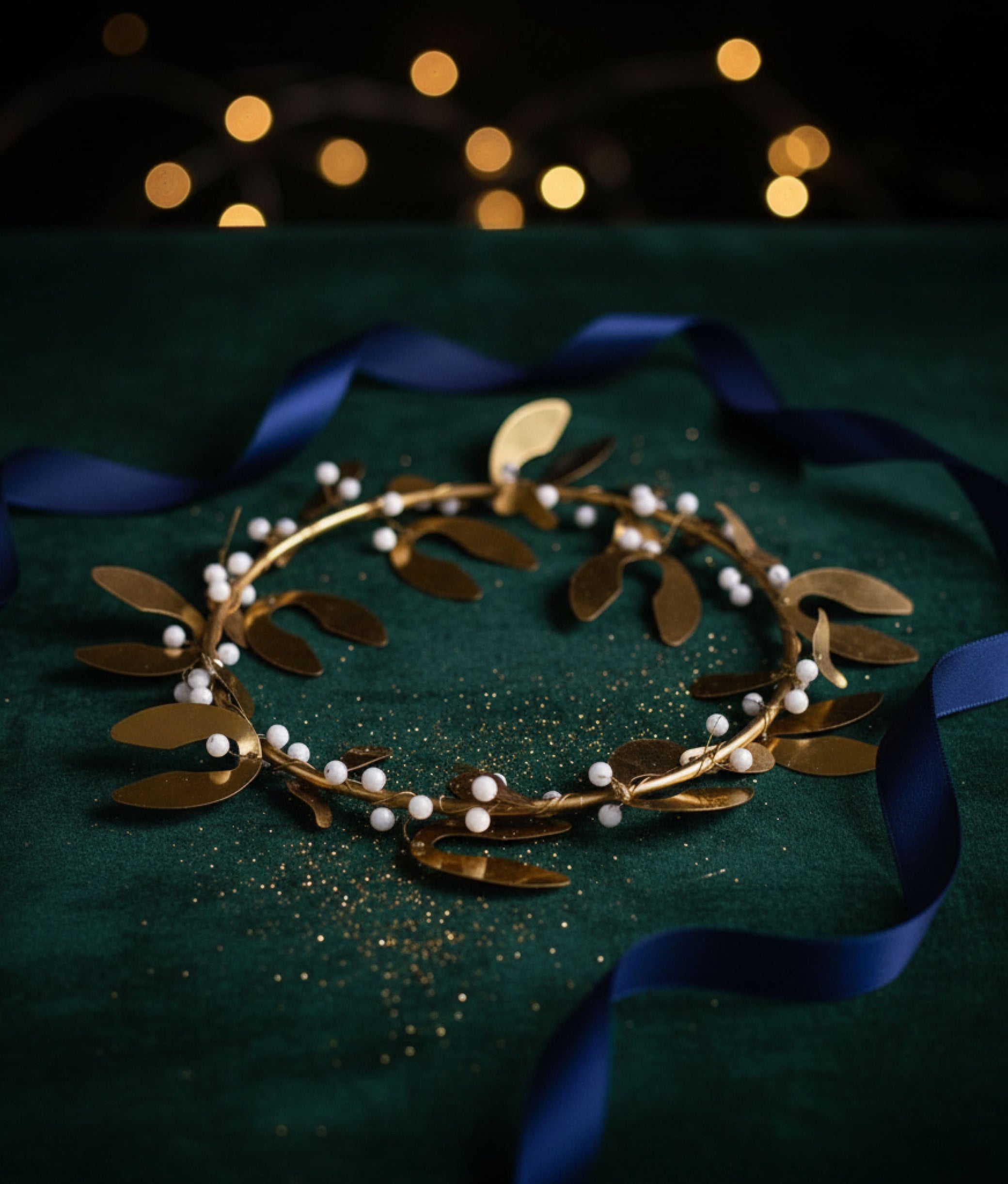 Mistletoe Brass Wreath