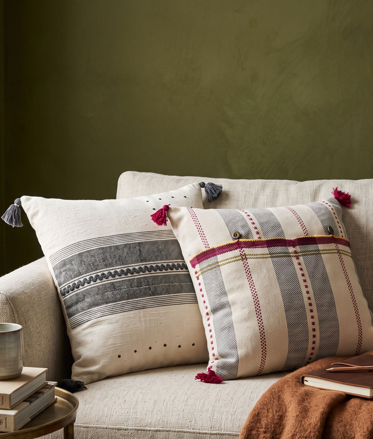 Nila Injiri Cushion S