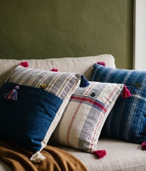 Nila Injiri Cushion S