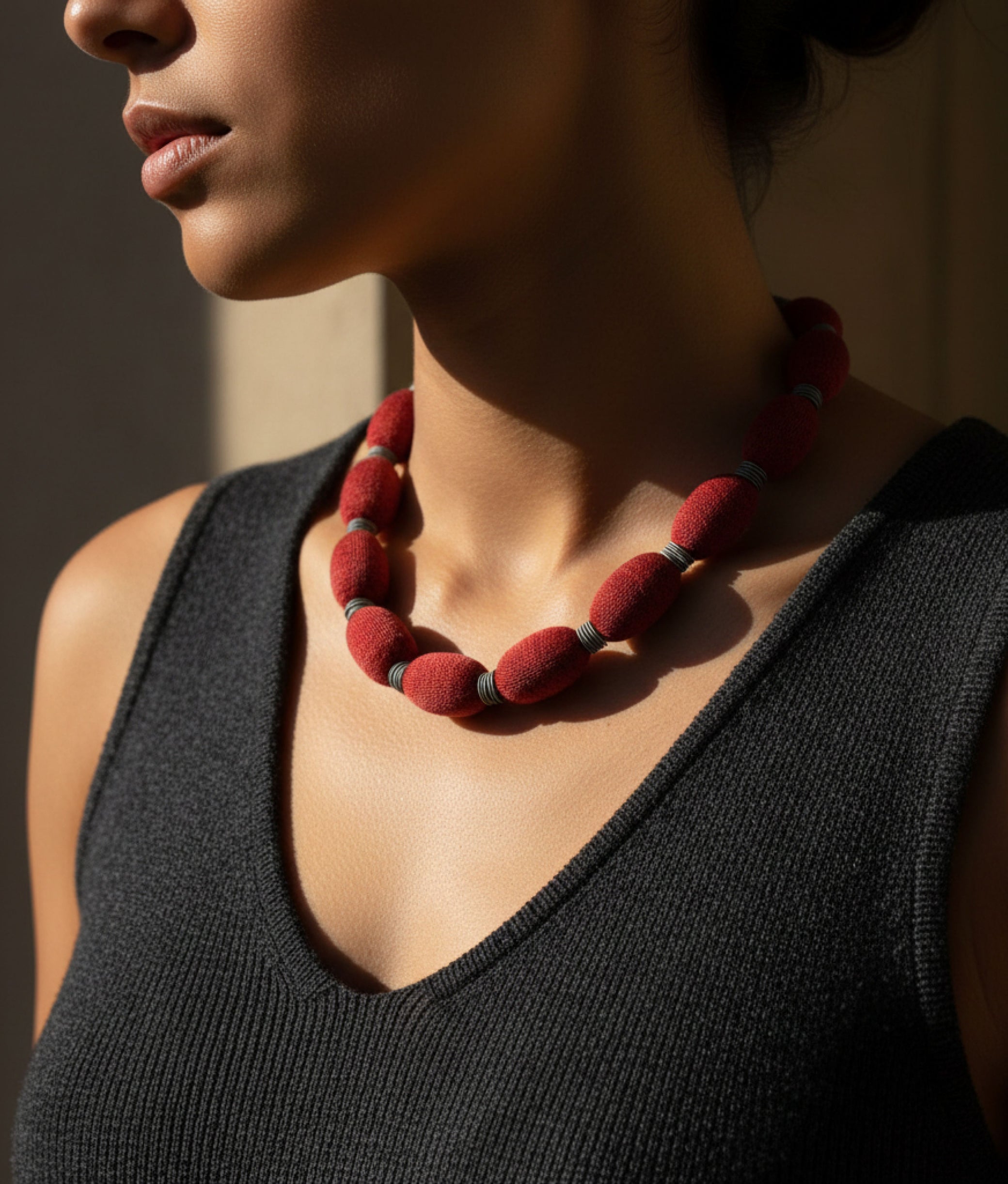 PEBBLES Light Red Red Necklace S