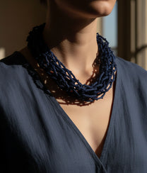 PUNTINATA Blue Necklace
