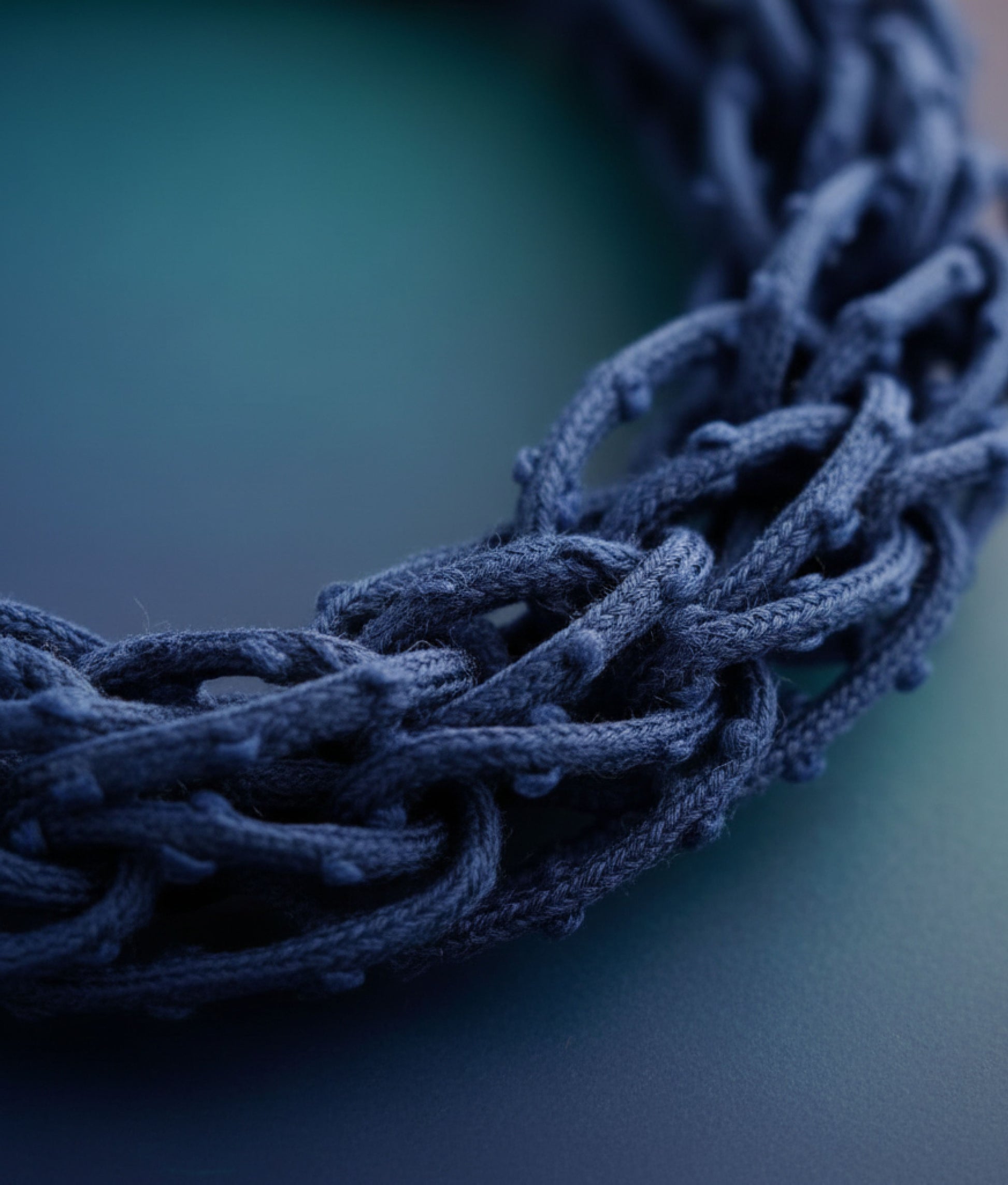 PUNTINATA Blue Necklace