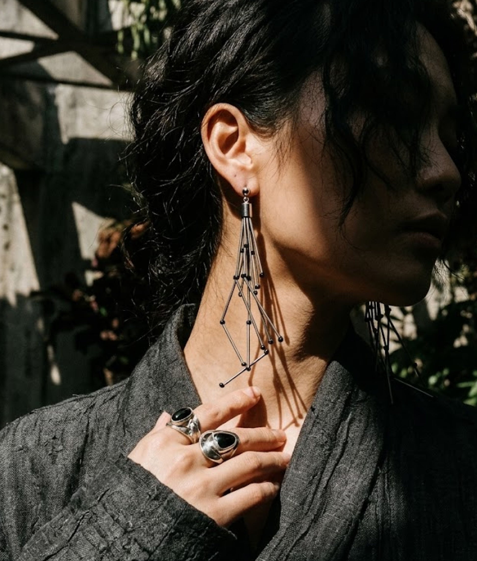 RUGIADA Black Earrings