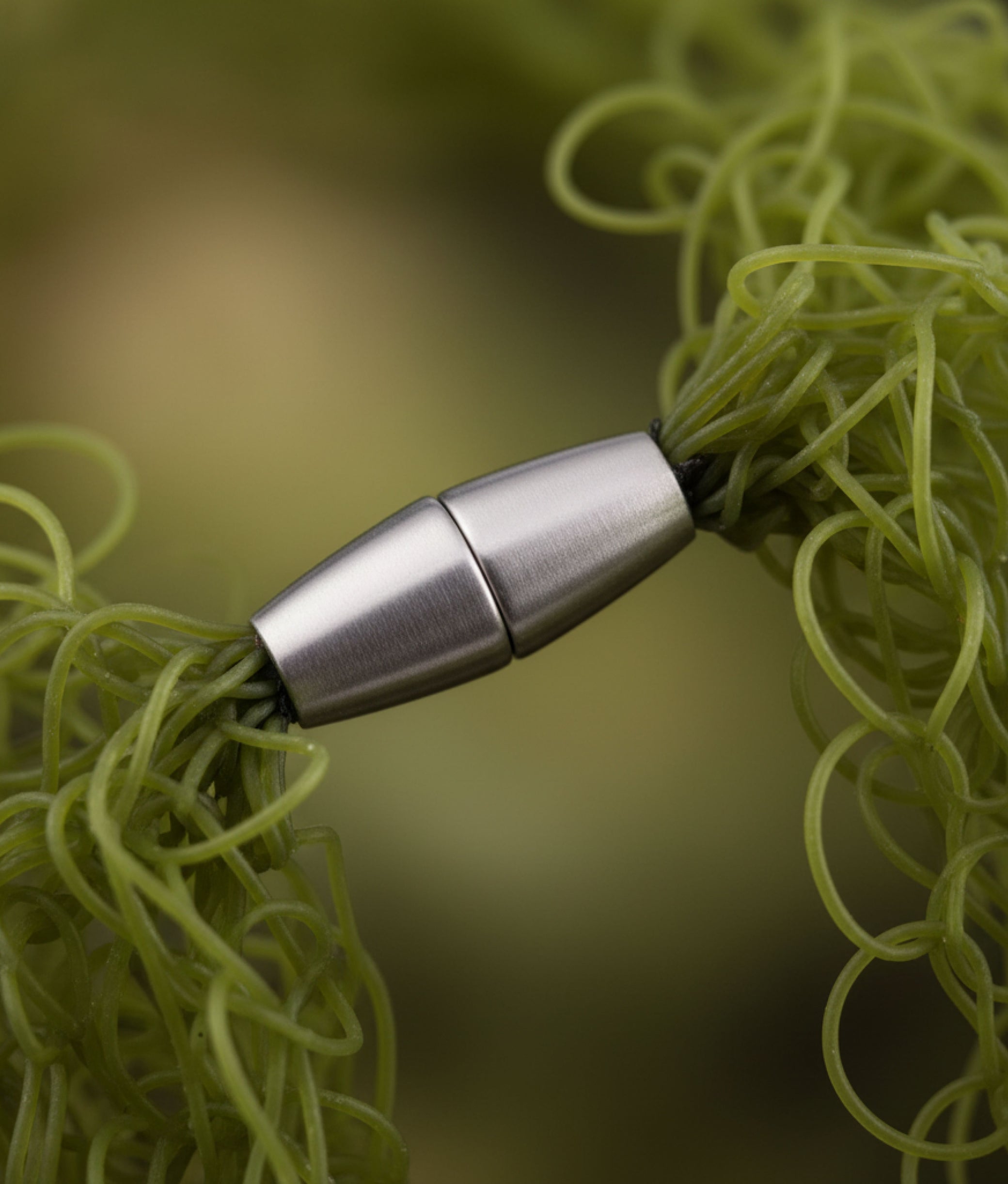 SCRIBBLE SLIM M Olive Necklace